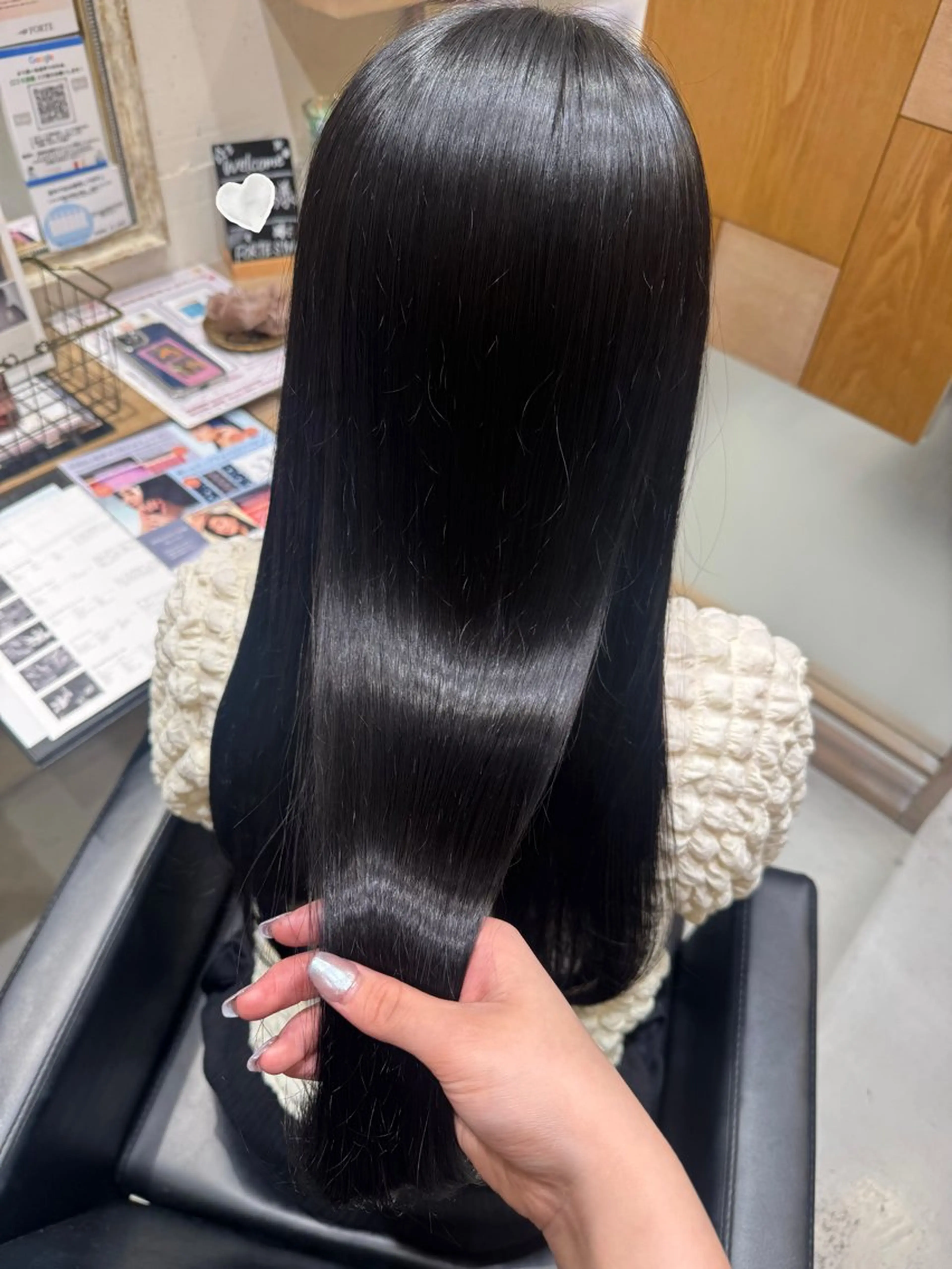 ロング ヘアカラー トリートメント 𝐦𝐚𝐨🐈‍⬛ 🌙髪質改善/艶髪のヘアスタイル