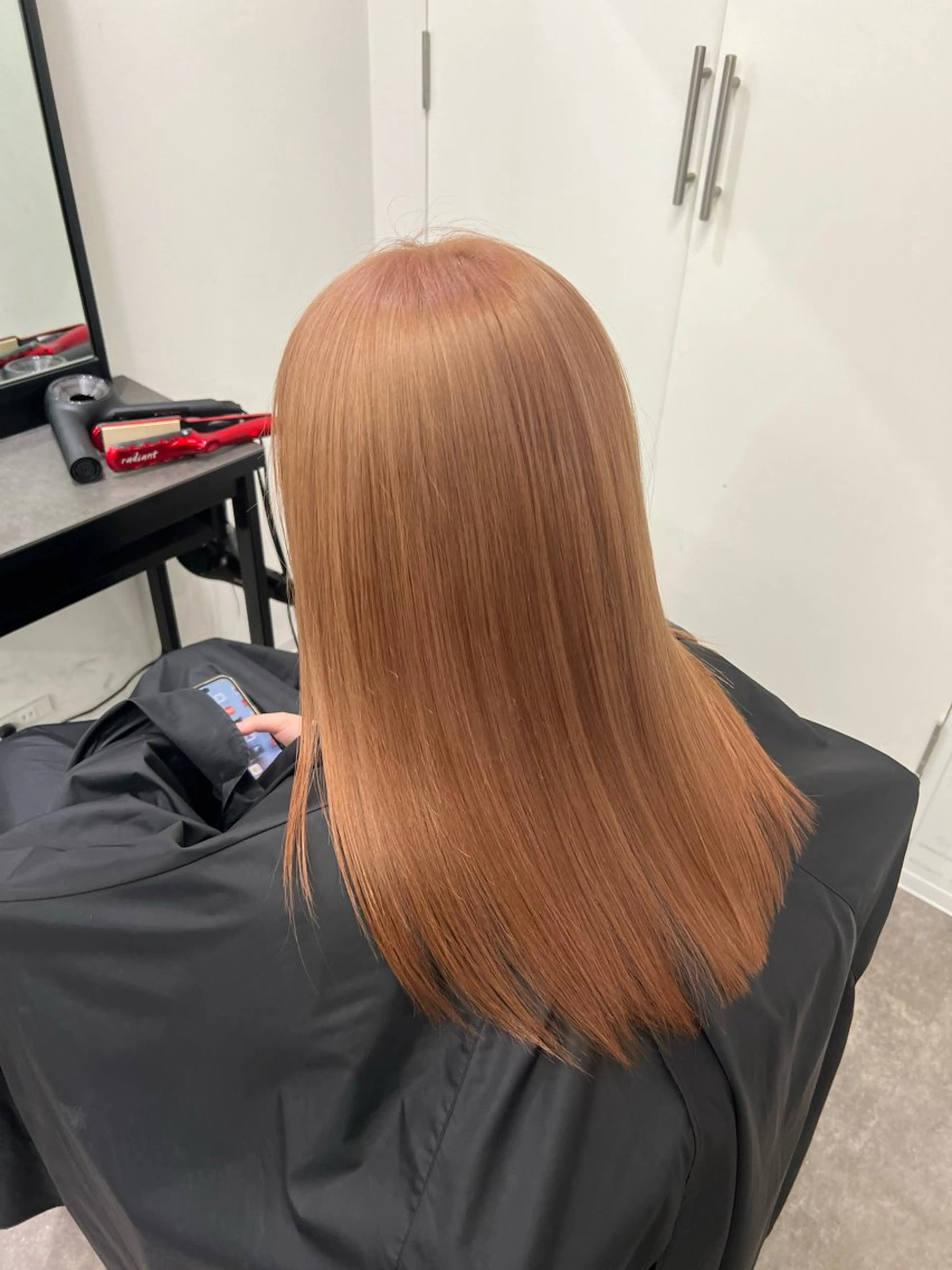 セミロング ヘアカラー MONIQA原宿所属・24時間受付🌈ブリ ーチ特化RYUTOのヘアスタイル