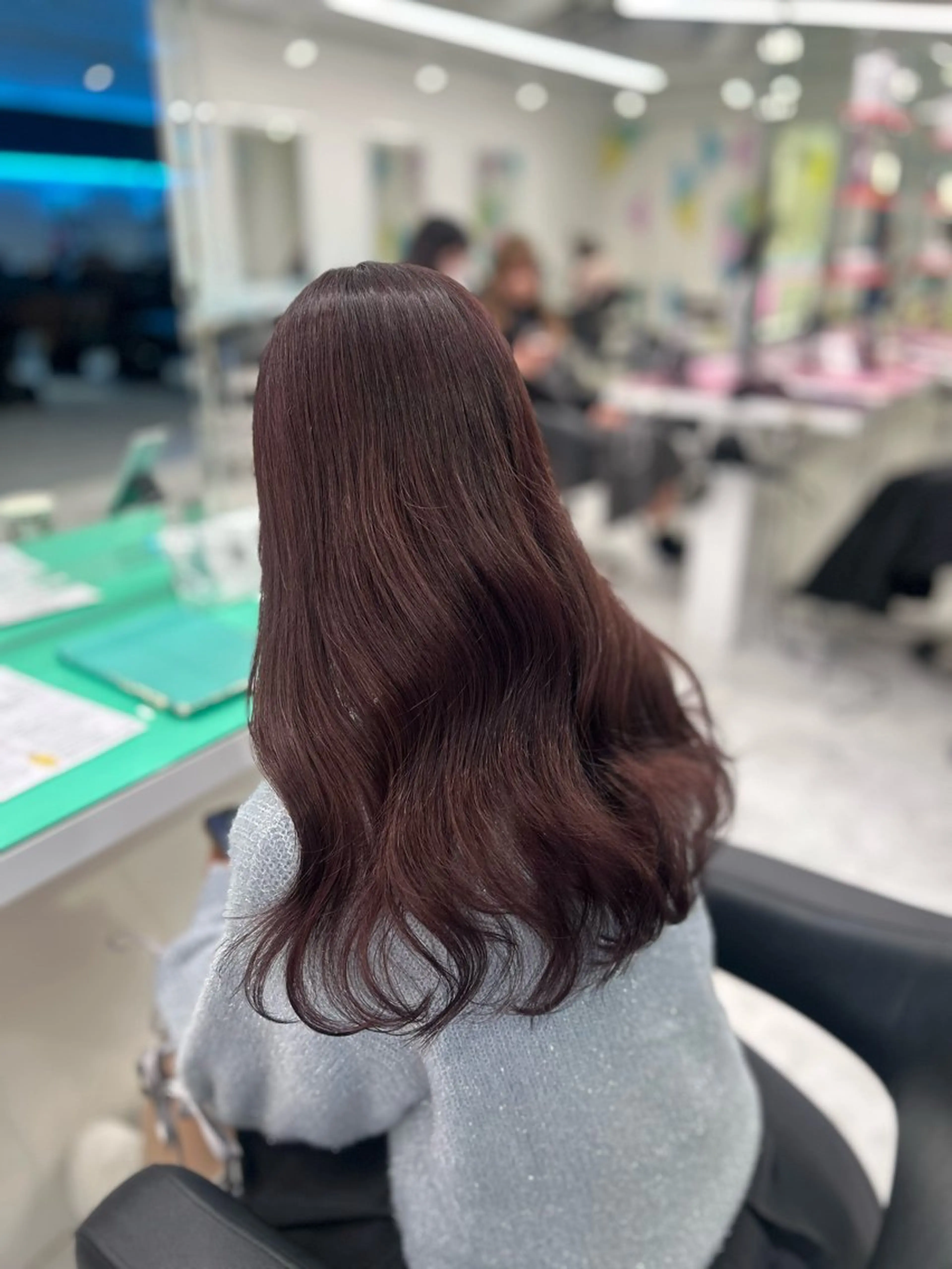 ロング カラー ヘアカラー トリートメント ヘアセット ガーリー♡女の子っぽ ヘア♡ピンクカラー♡のヘアスタイル