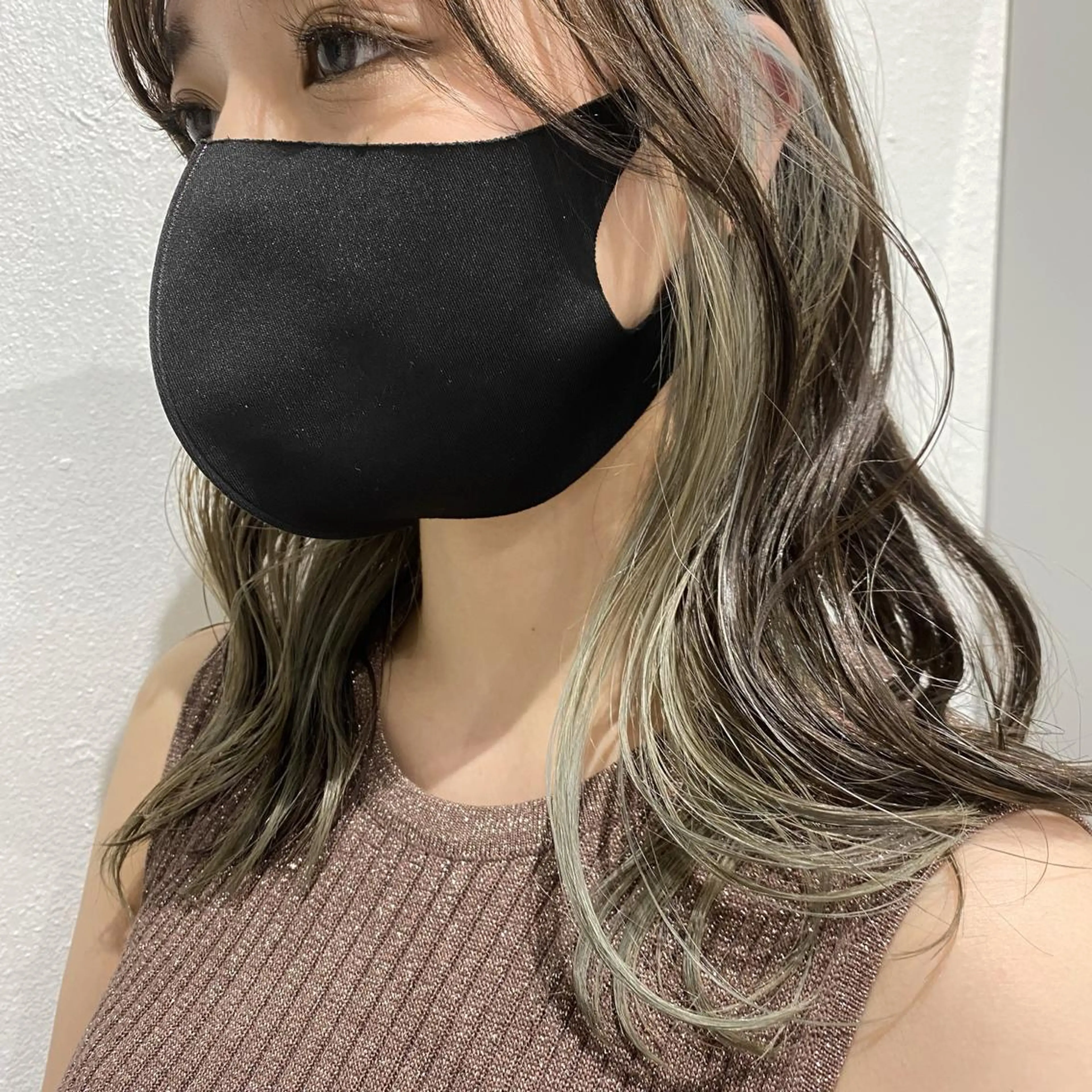 セミロング カラー ベージュカラー ホワイトベージュ ヘアカラー トリートメント kai .のヘアスタイル