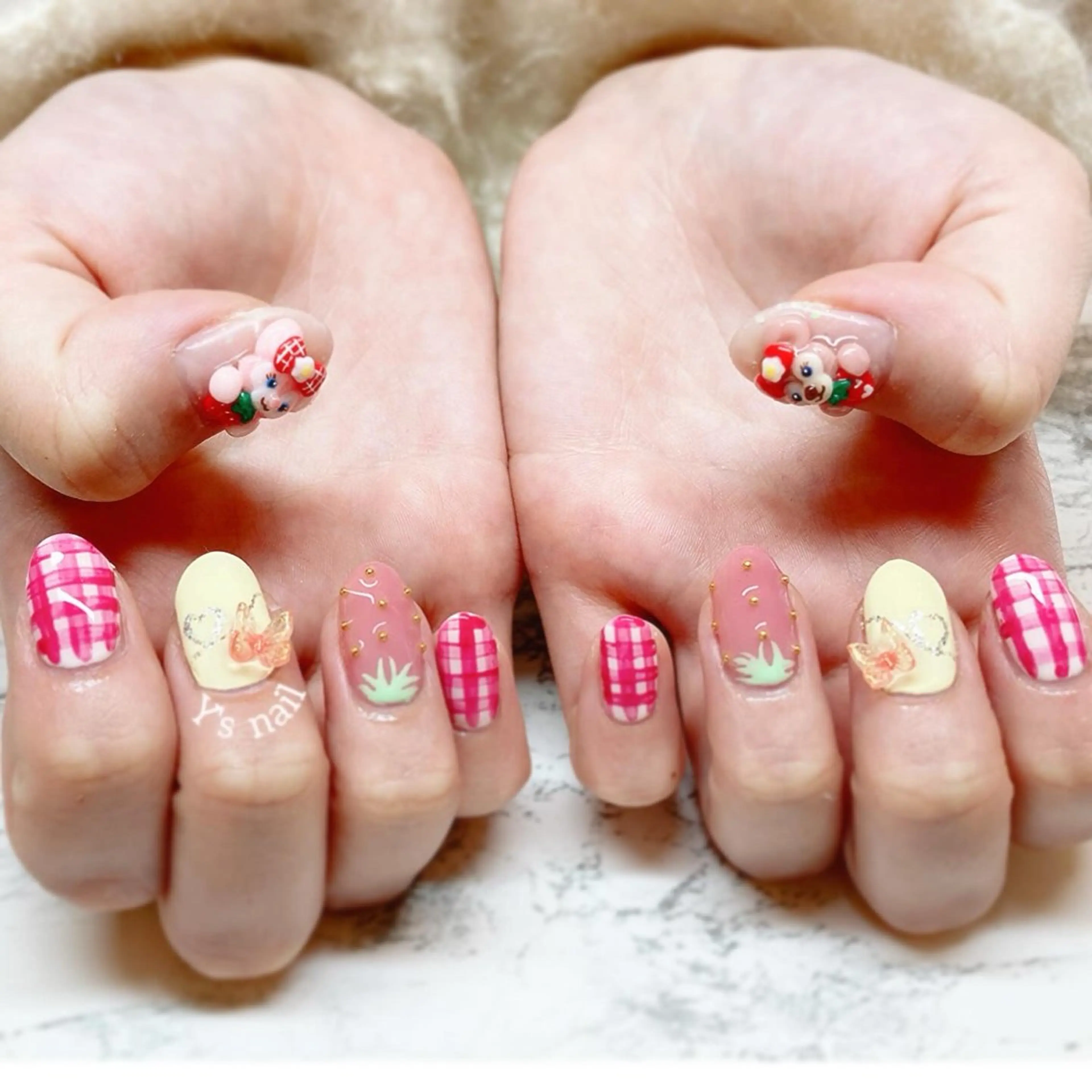 ネイル 持ち込み ハンドネイル 手書きが得意🖌️ Y’s  nailのネイルデザイン