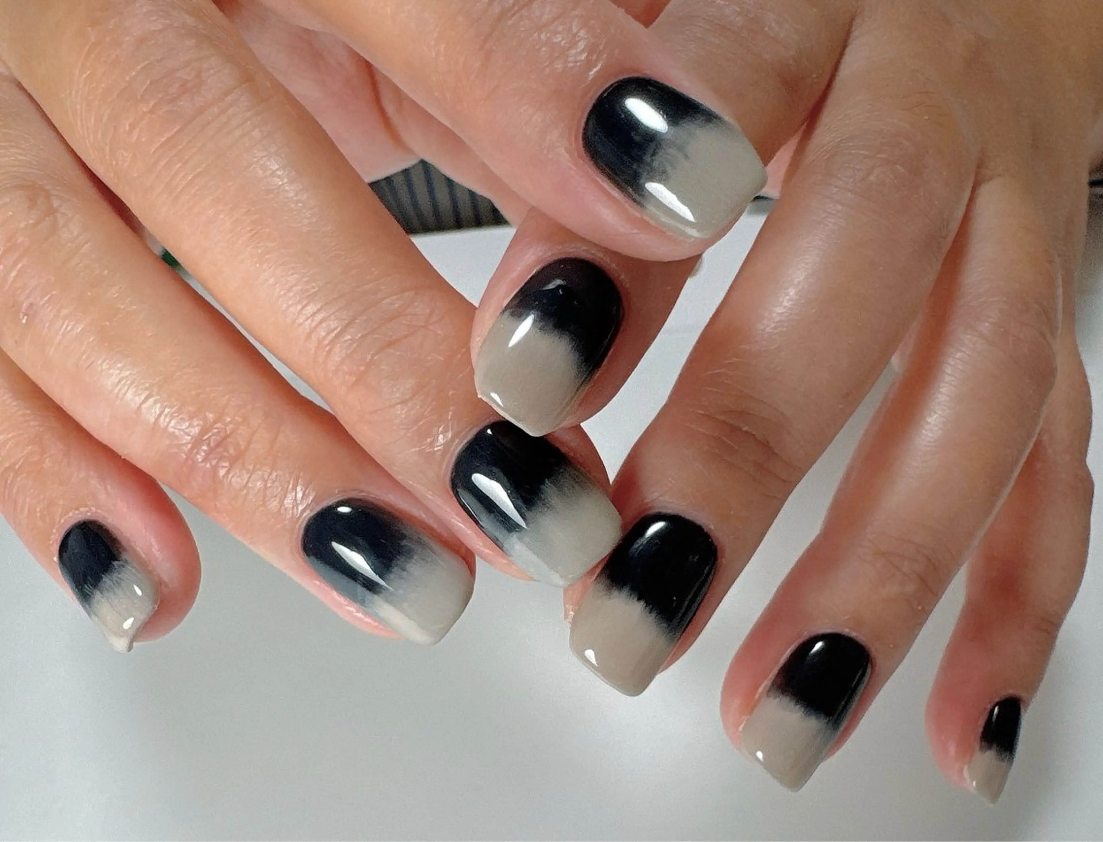 ネイル ニュアンスネイル 白日-hakubi nail-のネイルデザイン