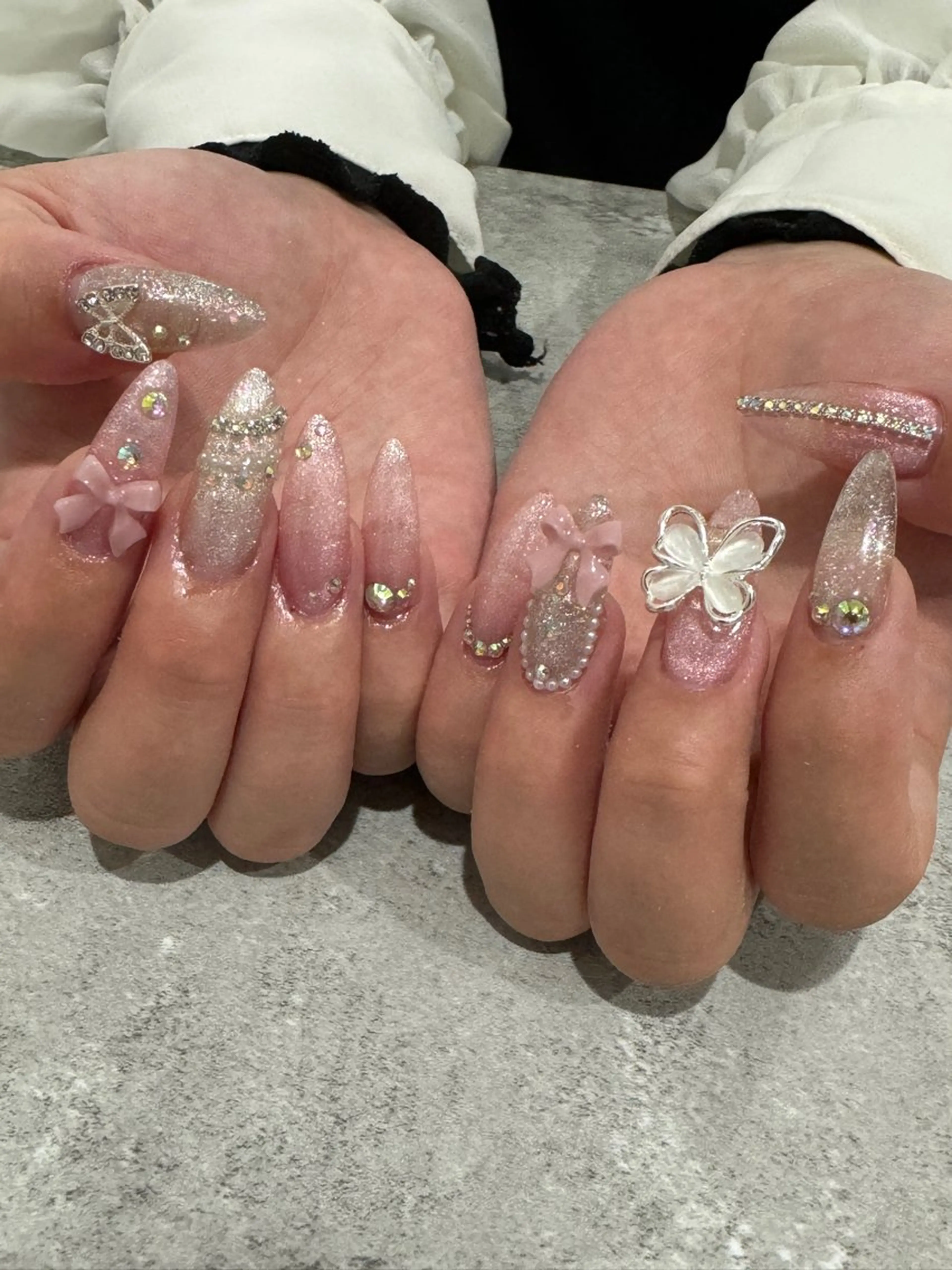 ネイル 持ち込み ハンドネイル Raviliss ♡のネイルデザイン