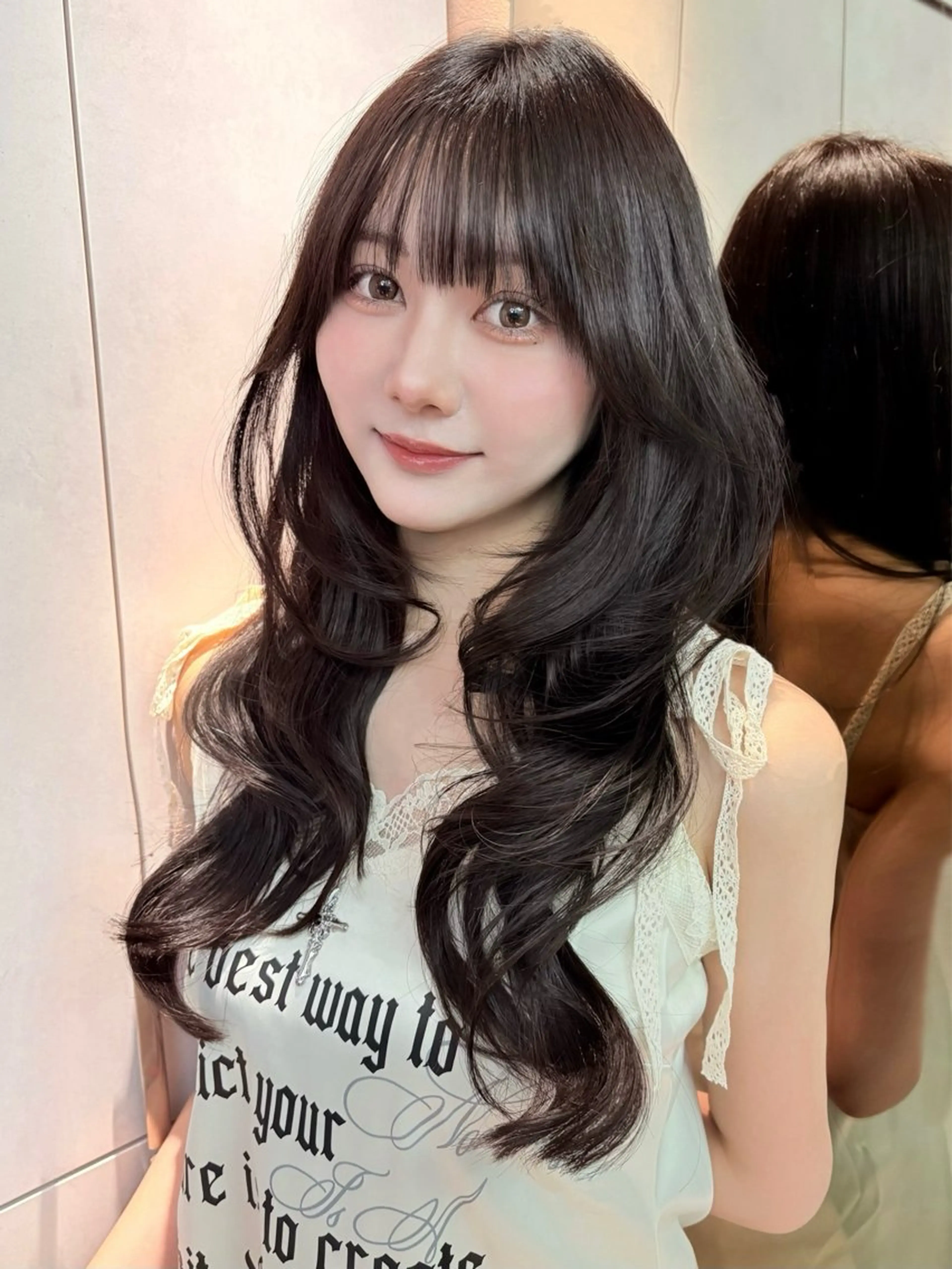 ロング カラー ヘアアレンジ アッシュ 黒髪 ブリーチ ブルーカラー ブルーブラック カット ヘアカラー トリートメント ヘアセット 大宮‎🤍韓国ヘア‎ 髪質改善 佐藤 和のヘアスタイル