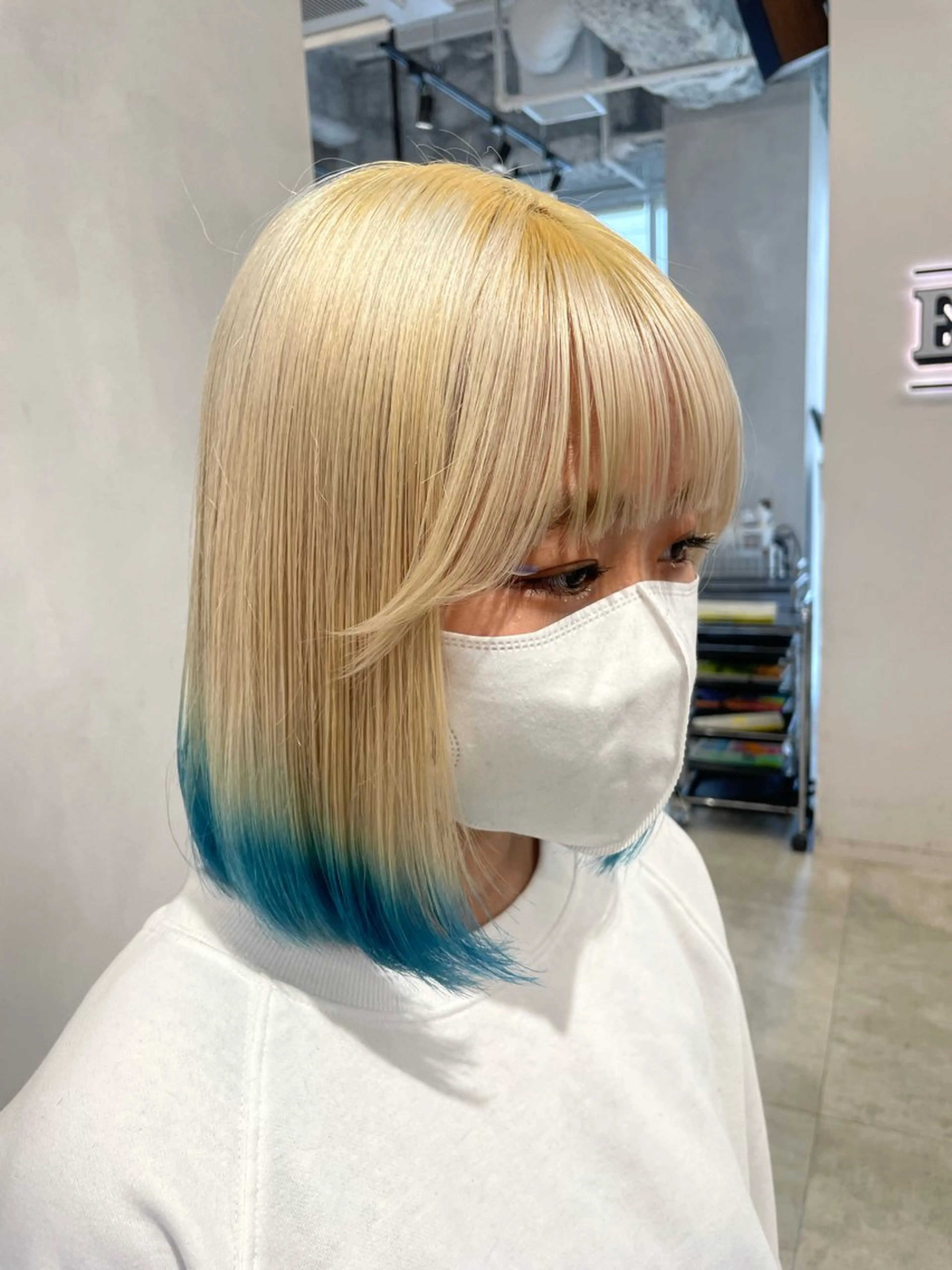 ショート カラー ブリーチ ブロンド カット ヘアカラー トリートメント 透明感カラー✨艶髪 制作🌱山根あゆみのヘアスタイル