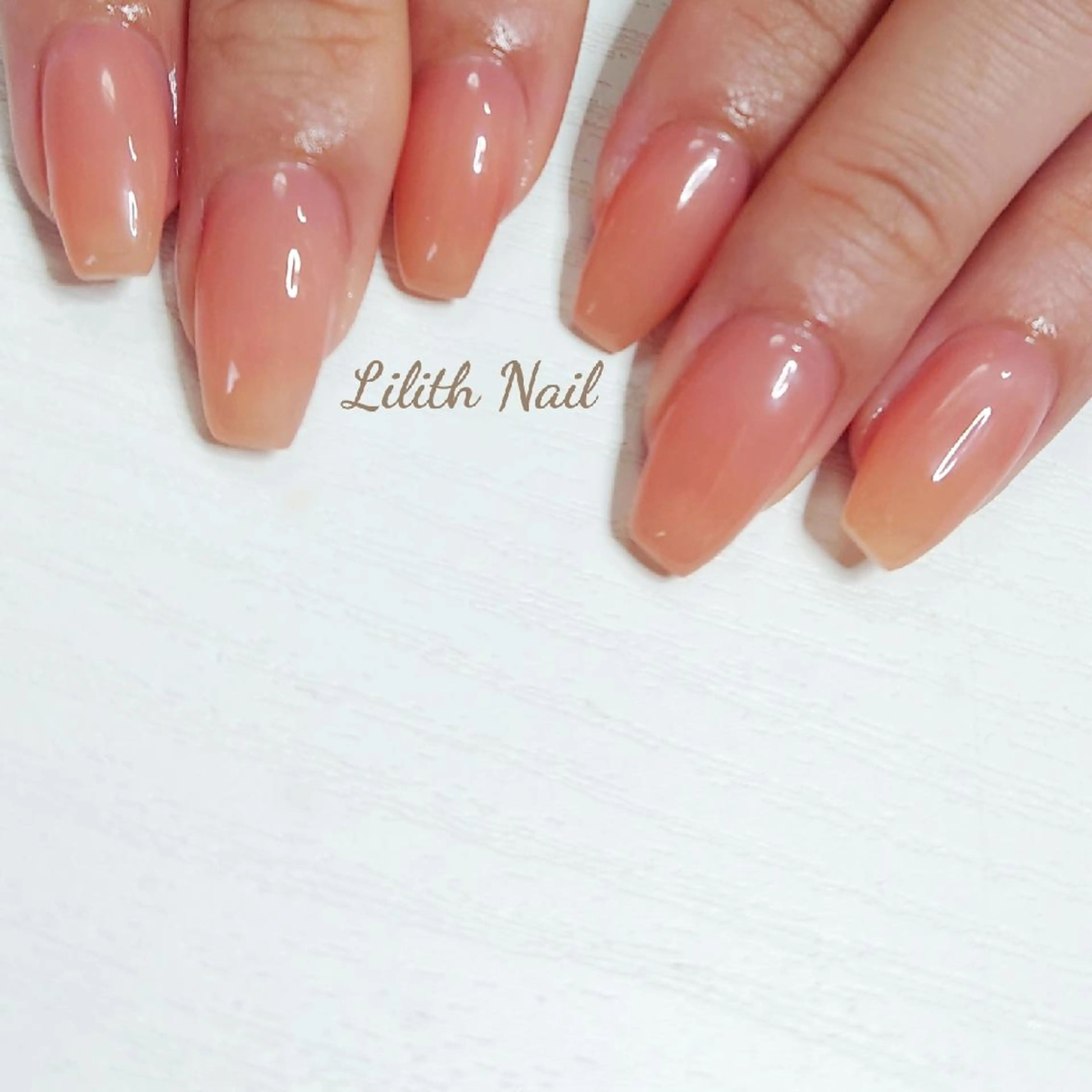 ネイル ブラウン クリアネイル ワンカラーネイル オレンジ ピンク ハンドネイル Lilith Nailのネイルデザイン
