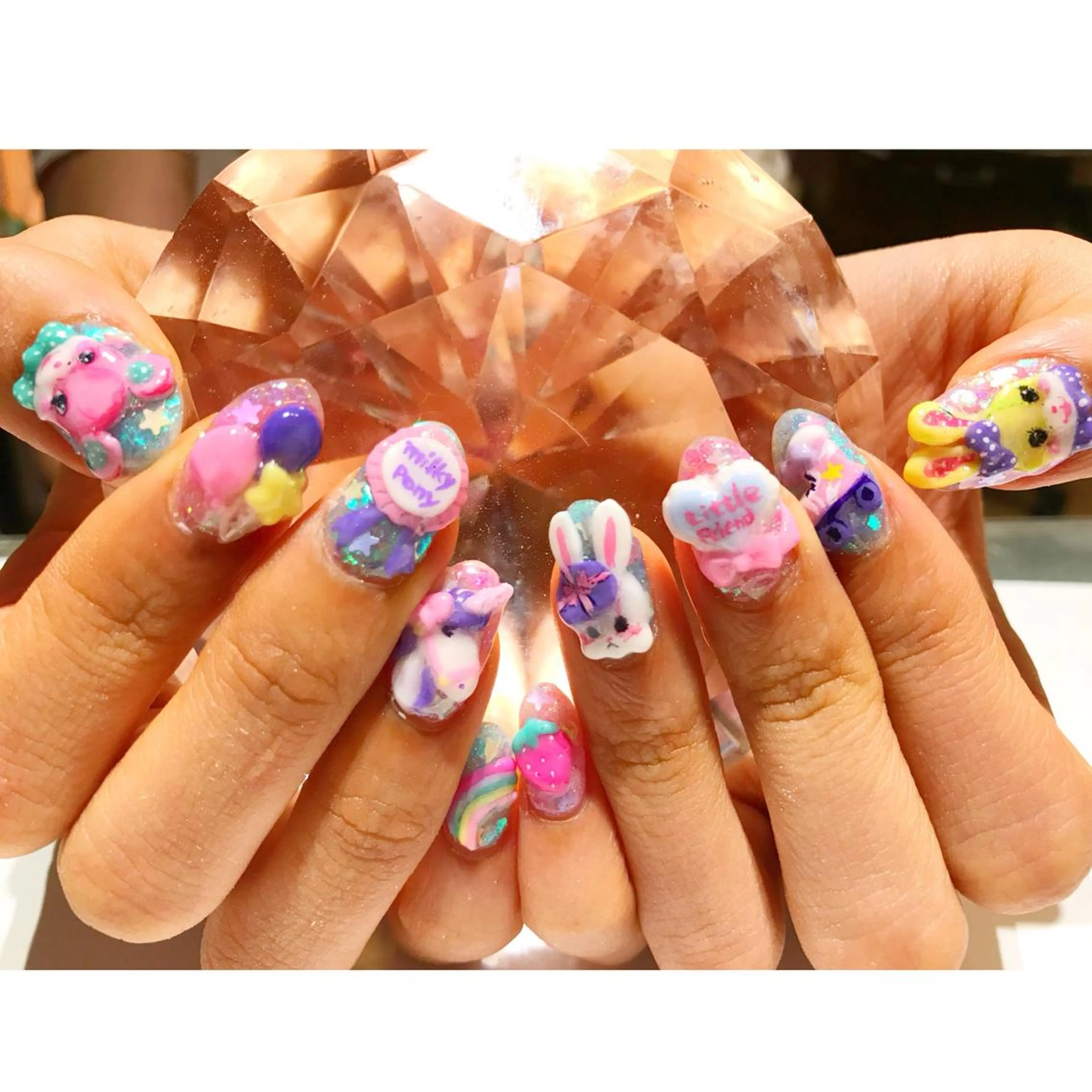 ネイル ジェルネイル YUN 💅のネイルデザイン