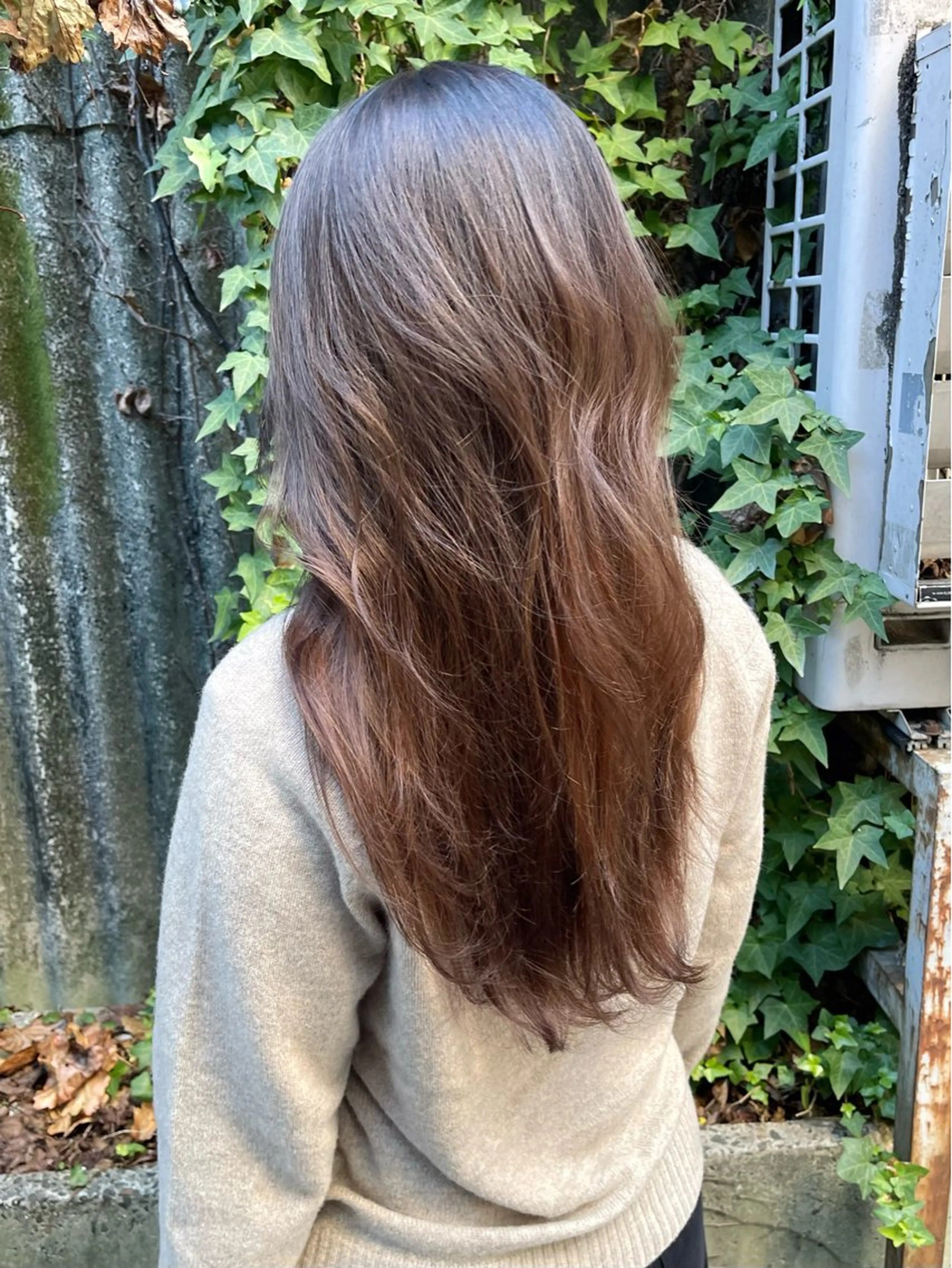 ロング カラー 透明感カラー グレージュ カット ヘアカラー トリートメント 髪質改善ｶﾗｰ ｹｱﾌﾞﾘｰﾁ/ﾀﾑのヘアスタイル