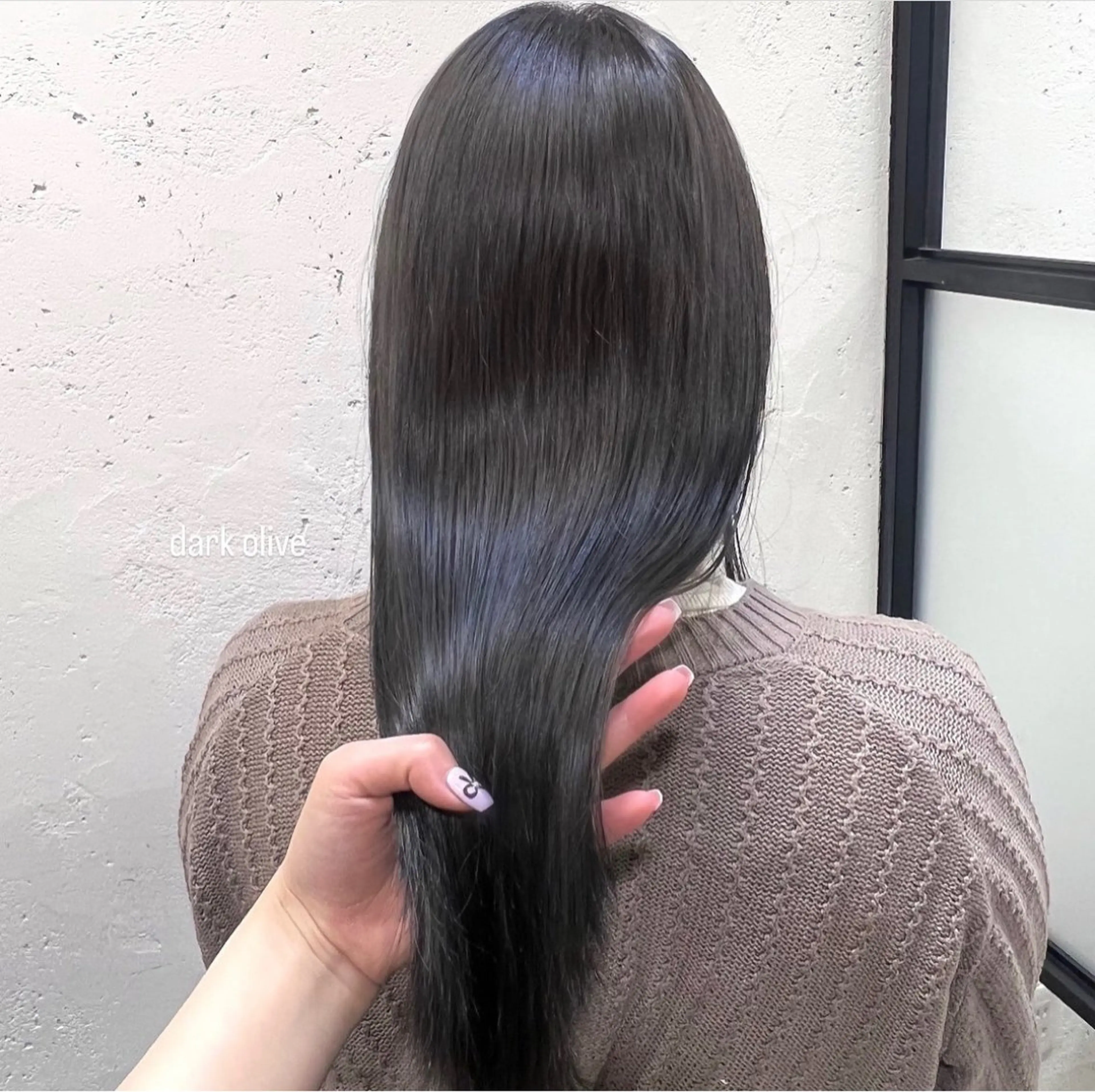セミロング カラー パーマ ヘアアレンジ 透明感カラー 前川 朋香のヘアスタイル