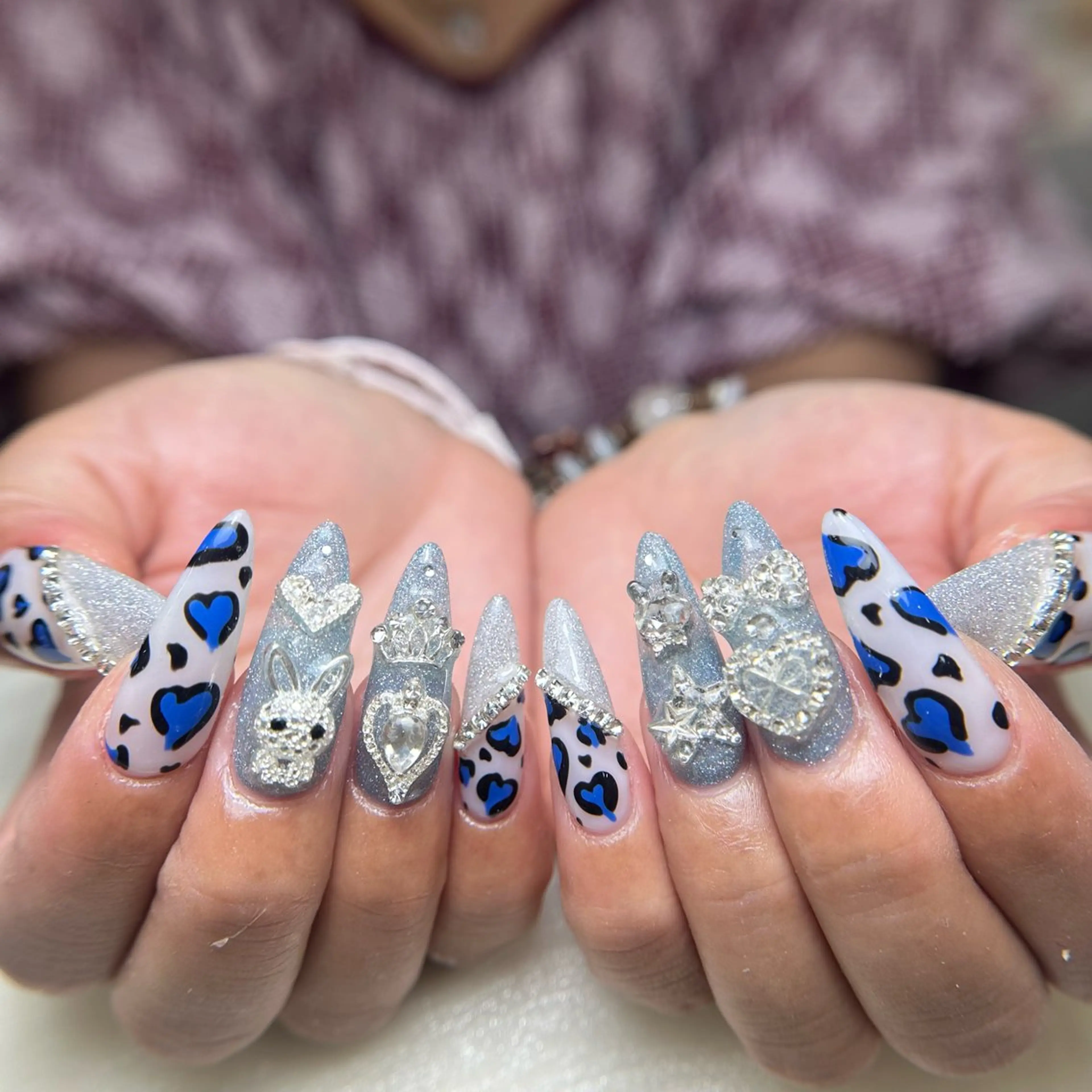 ネイル フレンチネイル グラデーション 韓国ネイル マグネットネイル シンプルネイル ハンドネイル CoMo Nail Studio所属・CoMo Nailのネイルデザイン