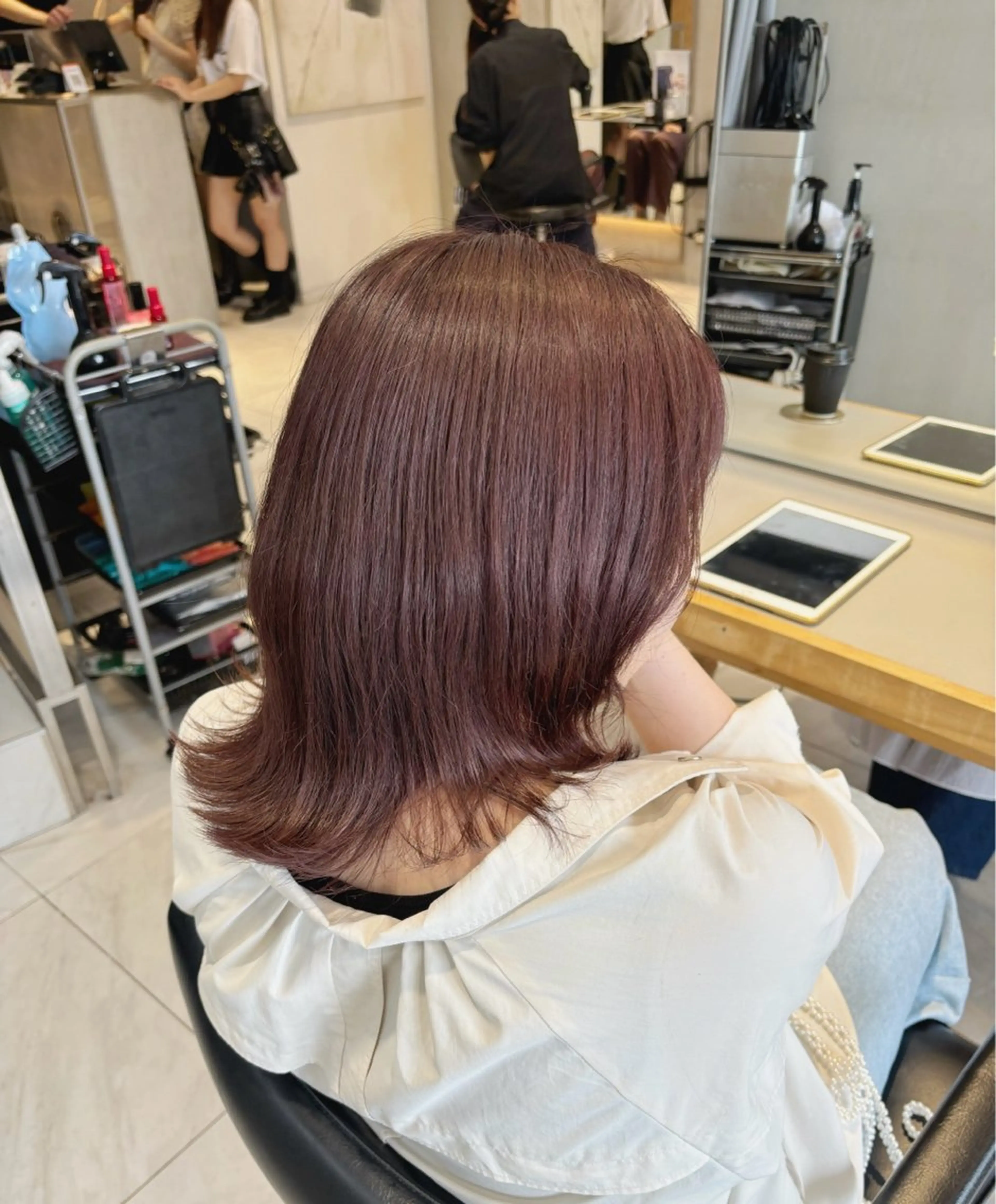 ミディアム カラー ヘアアレンジ ヘアカラー トリートメント ヘッドスパ ヘアセット 艶髪/レイヤーカット 🐣misakiのヘアスタイル