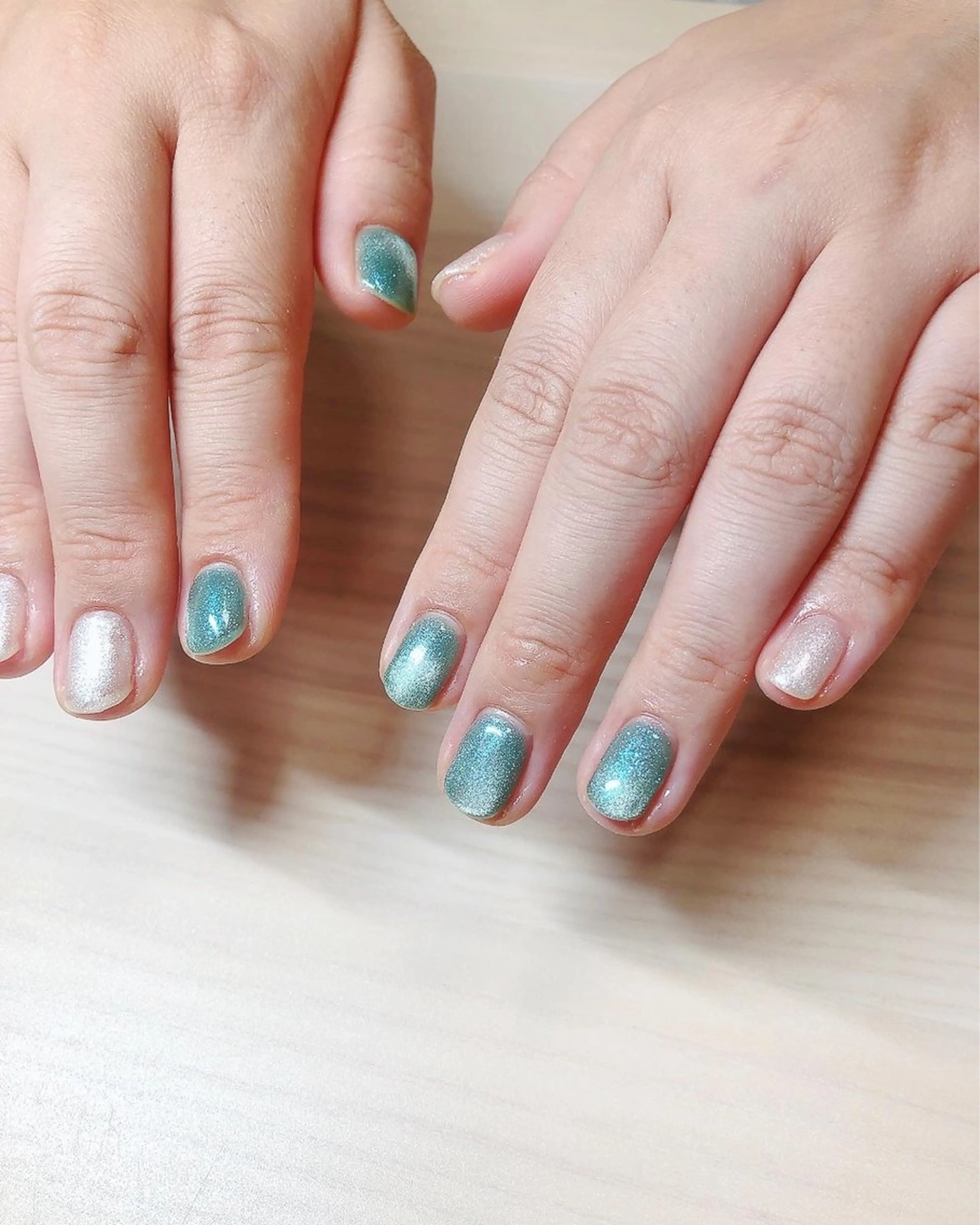 ネイル 韓国ネイル マグネットネイル ハンドネイル デ・アイム「nail salon MIMIPARUN」所属・ナリス化粧品 MIMIPARUNのネイルデザイン