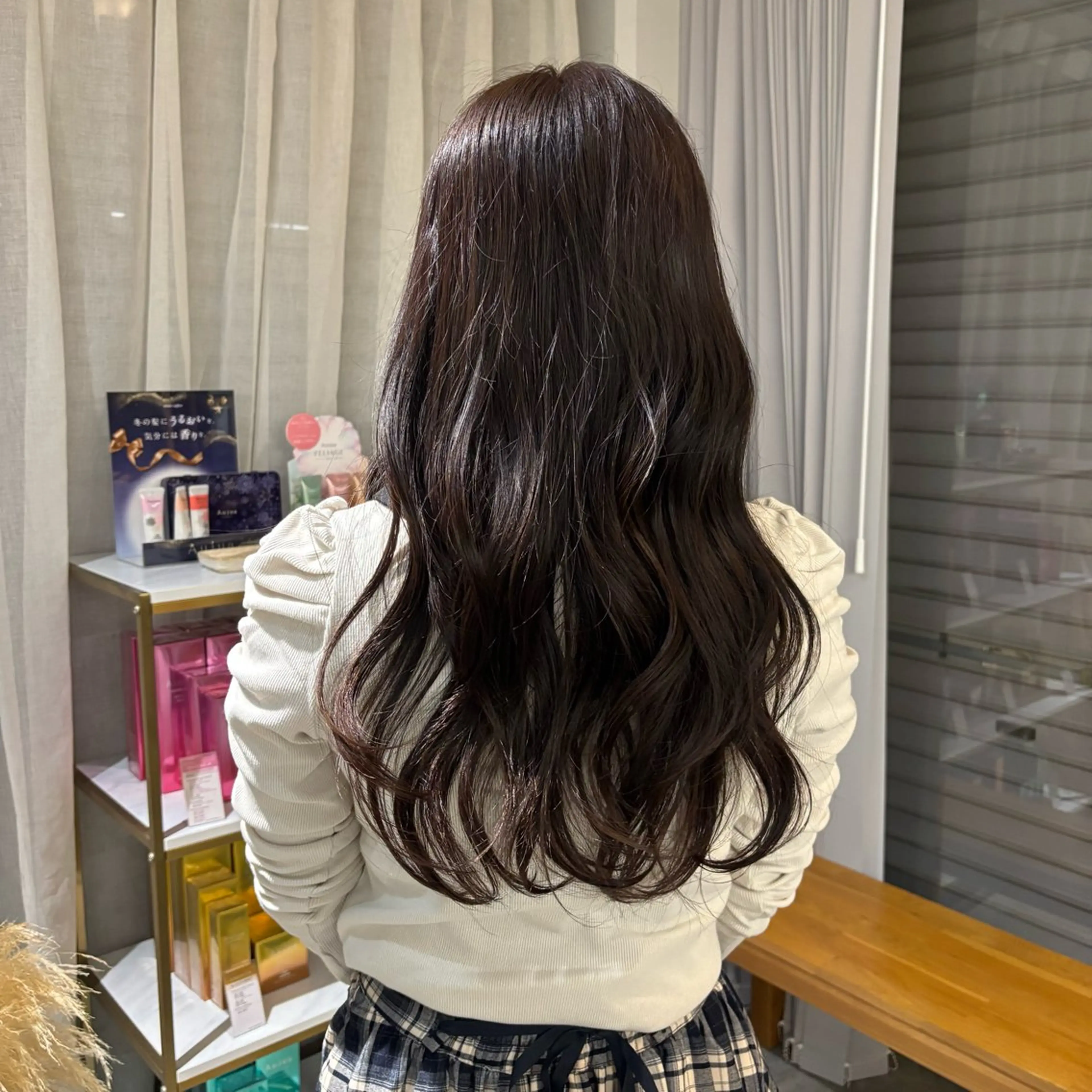カラー cipre 桃和のヘアスタイル