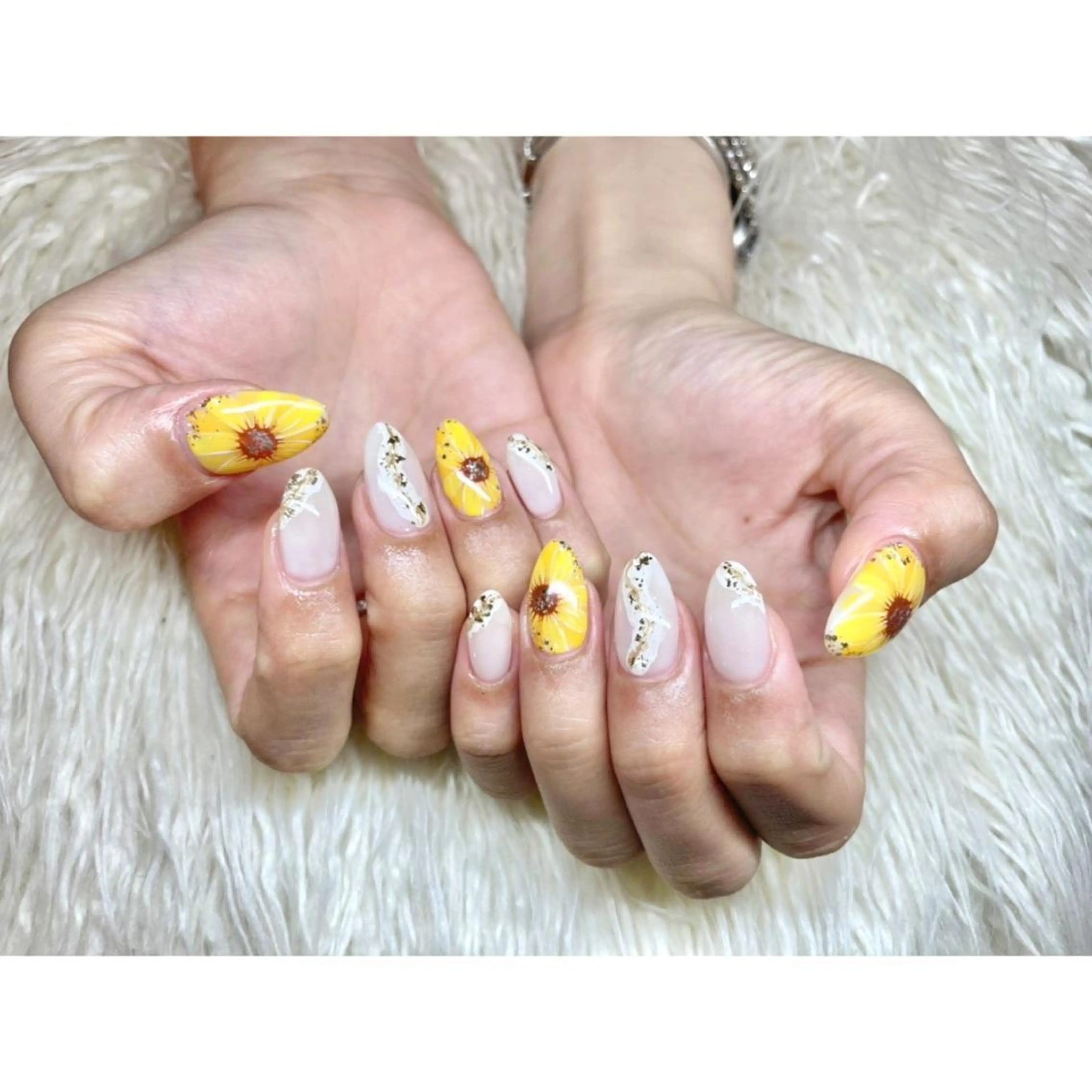 マツエク・マツパ ハンドネイル フットネイル Nail salon LuaRのネイルデザイン