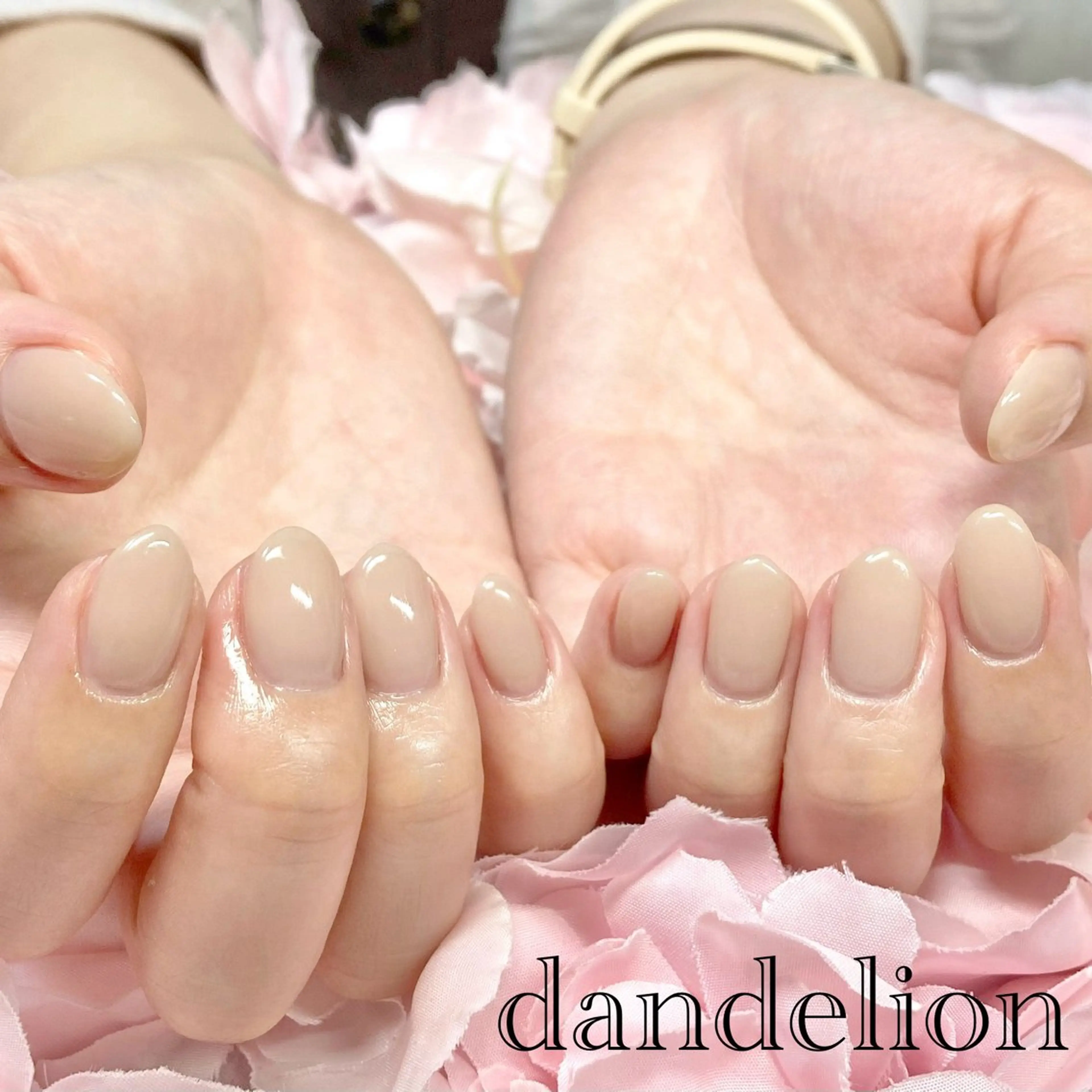 ネイル ハンドネイル ハンドケア dandelion ダンデライオンのネイルデザイン