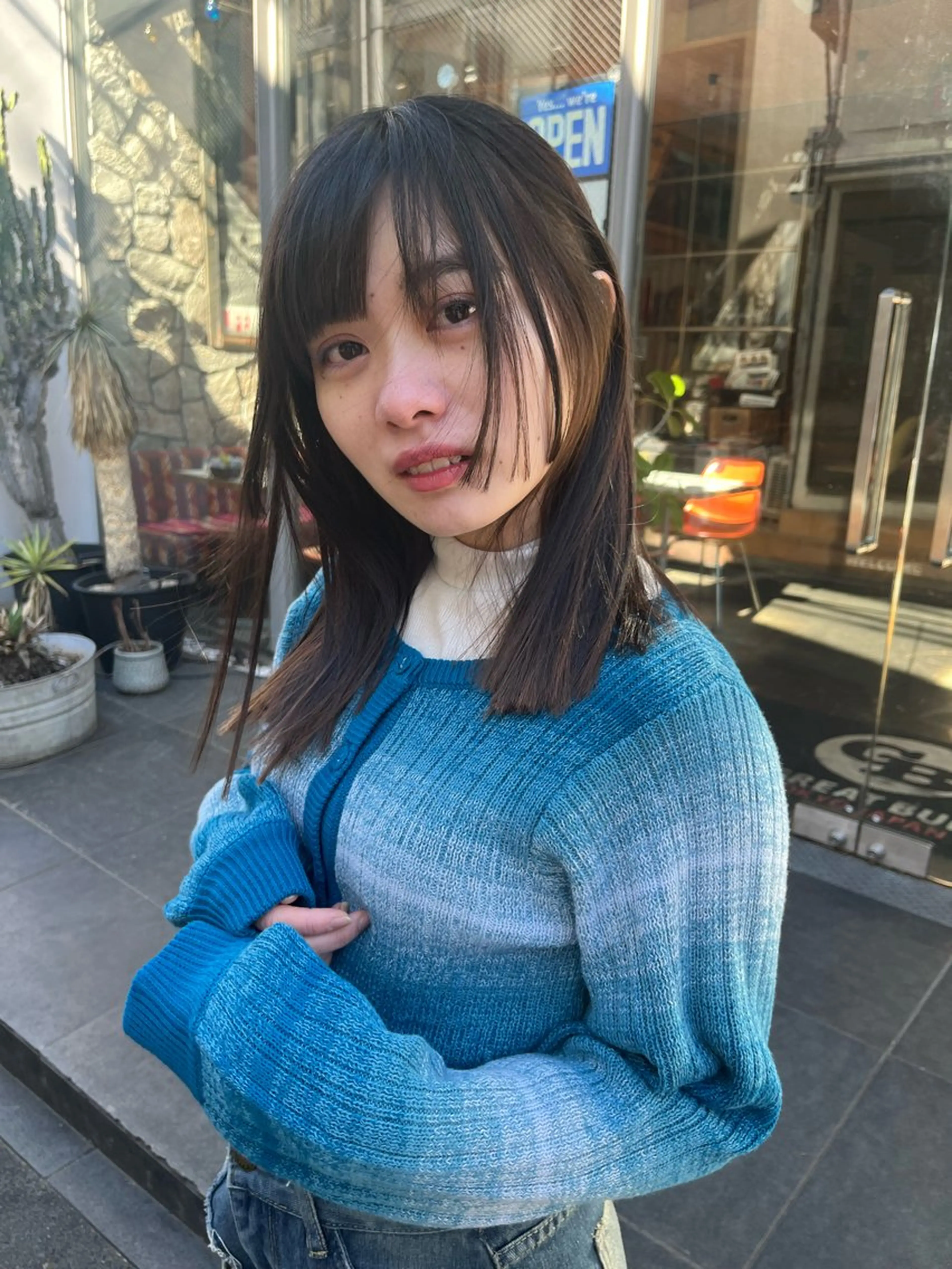 ミディアム 顔まわりレイヤー 姫カット レイヤーカット カット レイヤーカット\ウル フ　chinatsuのヘアスタイル