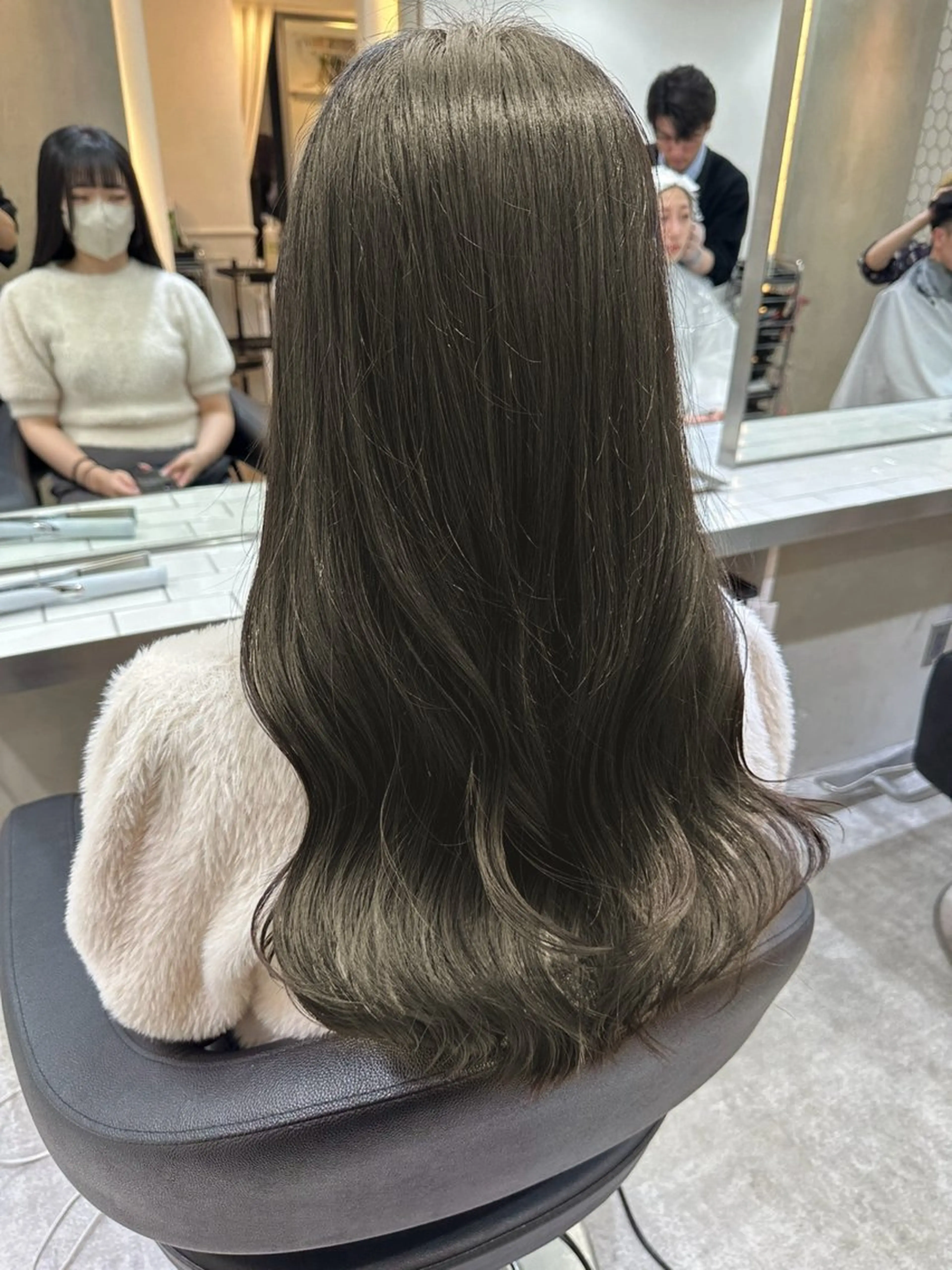 ロング カラー カット ヘアカラー トリートメント レイヤー 顔周り グレージュ/添田晃基のヘアスタイル