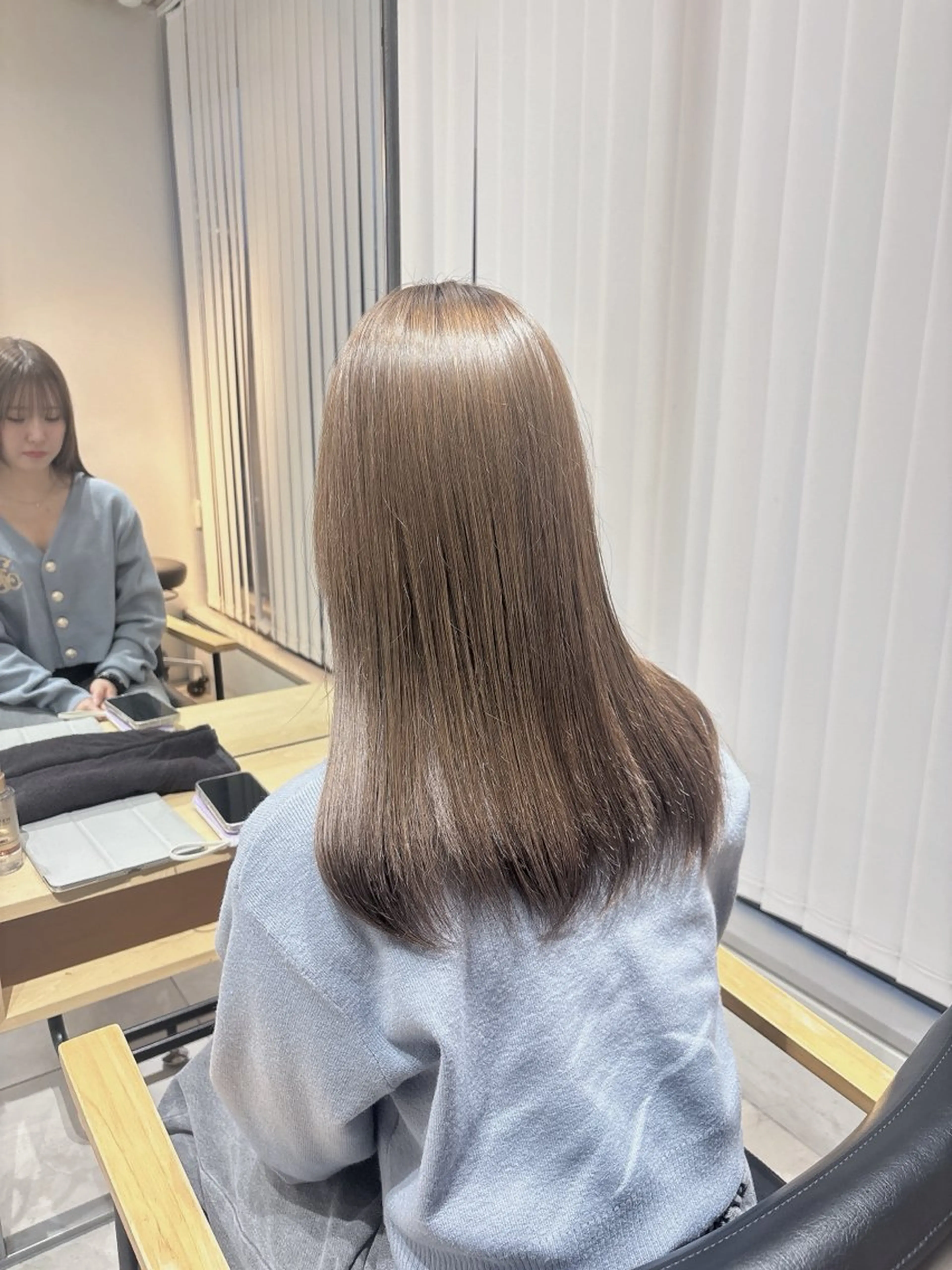 セミロング カラー ヘアアレンジ ヘアカラー ヘッドスパ ベージュ/グレージュ 🧸あやか/表参道のヘアスタイル