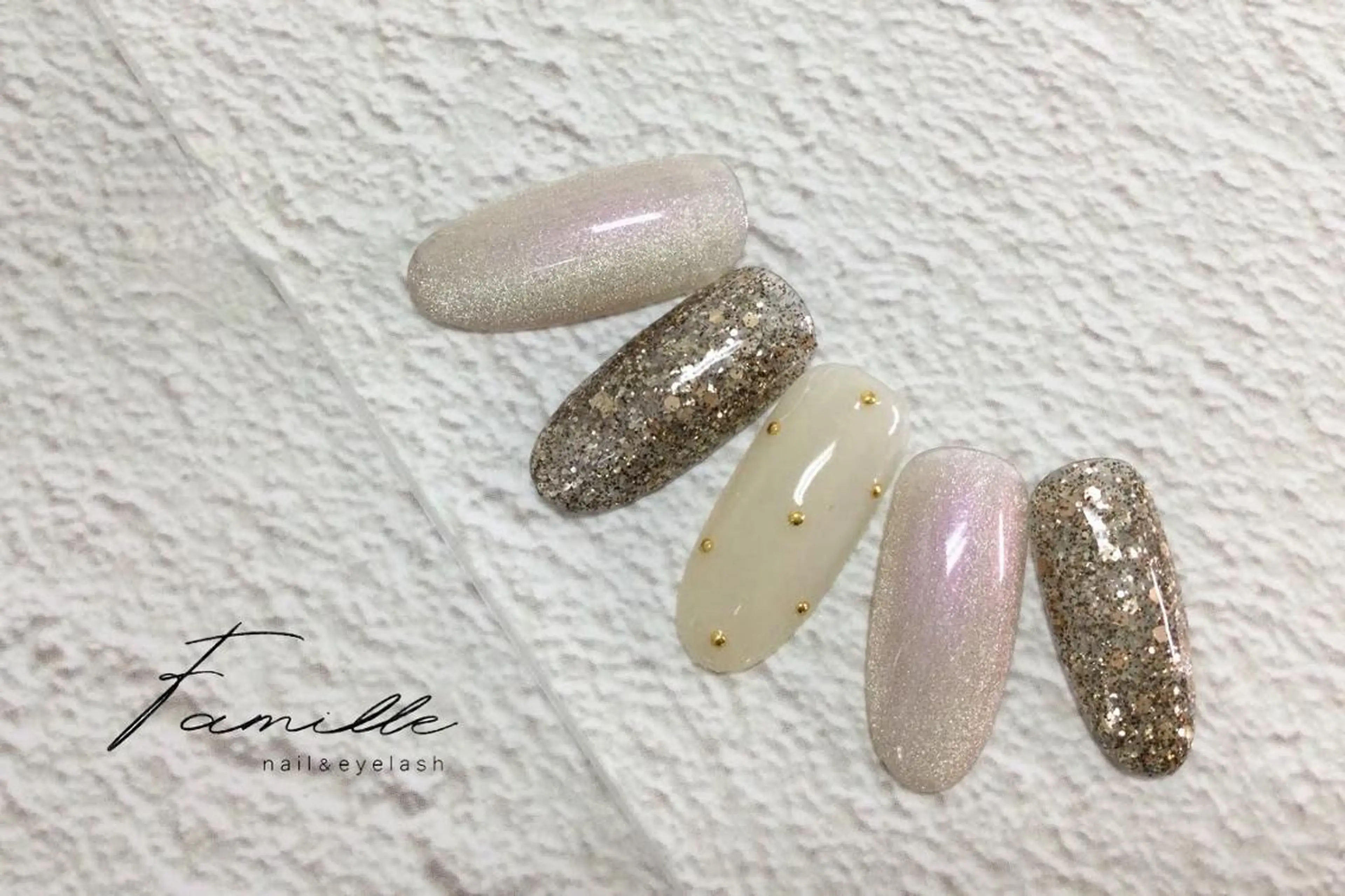 定額Bコース💅デザインサンプルの中から選べます✨配置変更・色変え可能☝️の写真