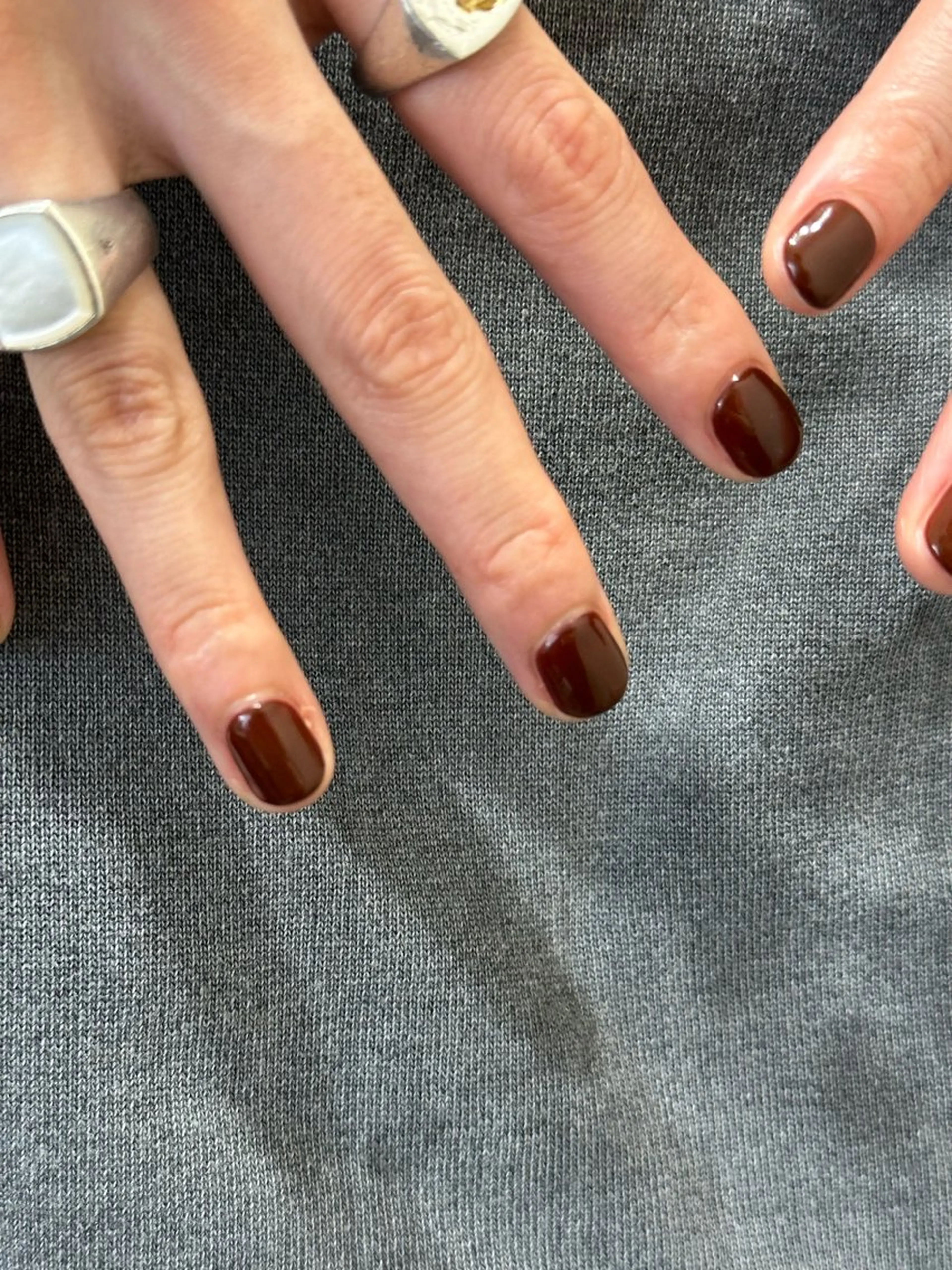 ネイル ブラウン ハンドネイル フットネイル kiii.__ ✴︎*のネイルデザイン