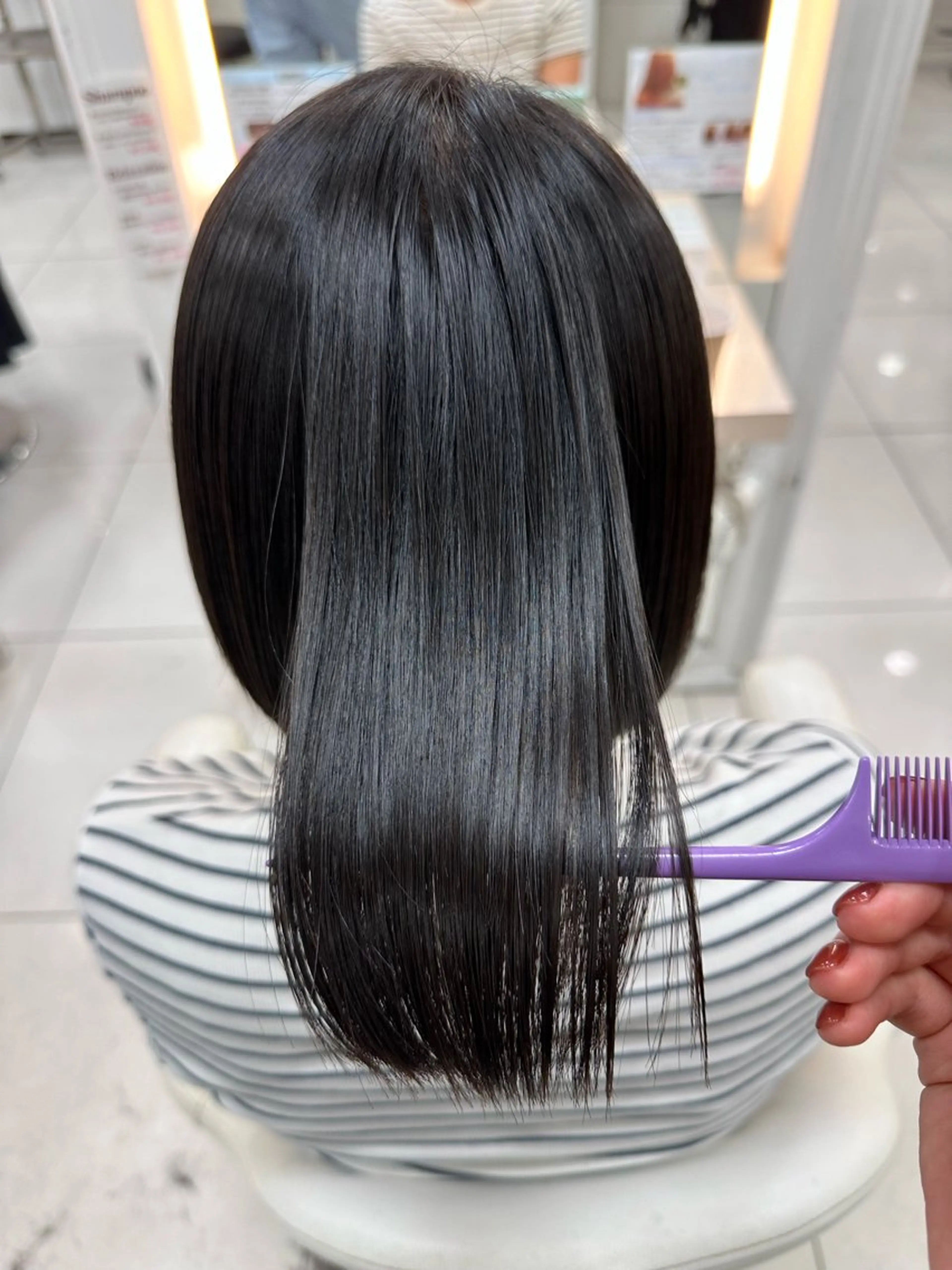 ミディアム パーマ カット 縮毛矯正 トリートメント 伊佐 愛のヘアスタイル
