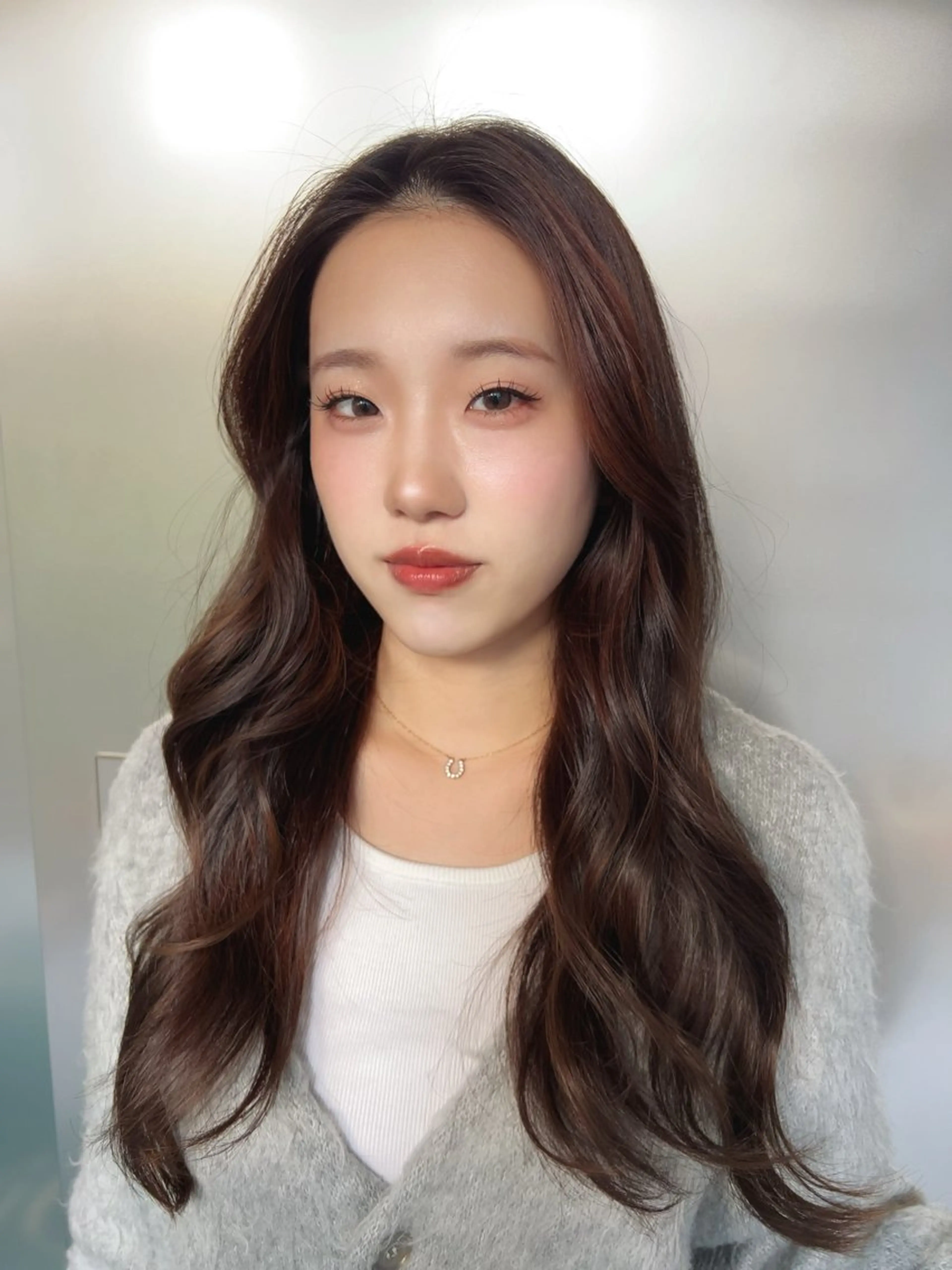 セミロング カラー ヘアアレンジ カット ヘアカラー トリートメント noel/sylph ヘアとまつぱと眉のヘアスタイル