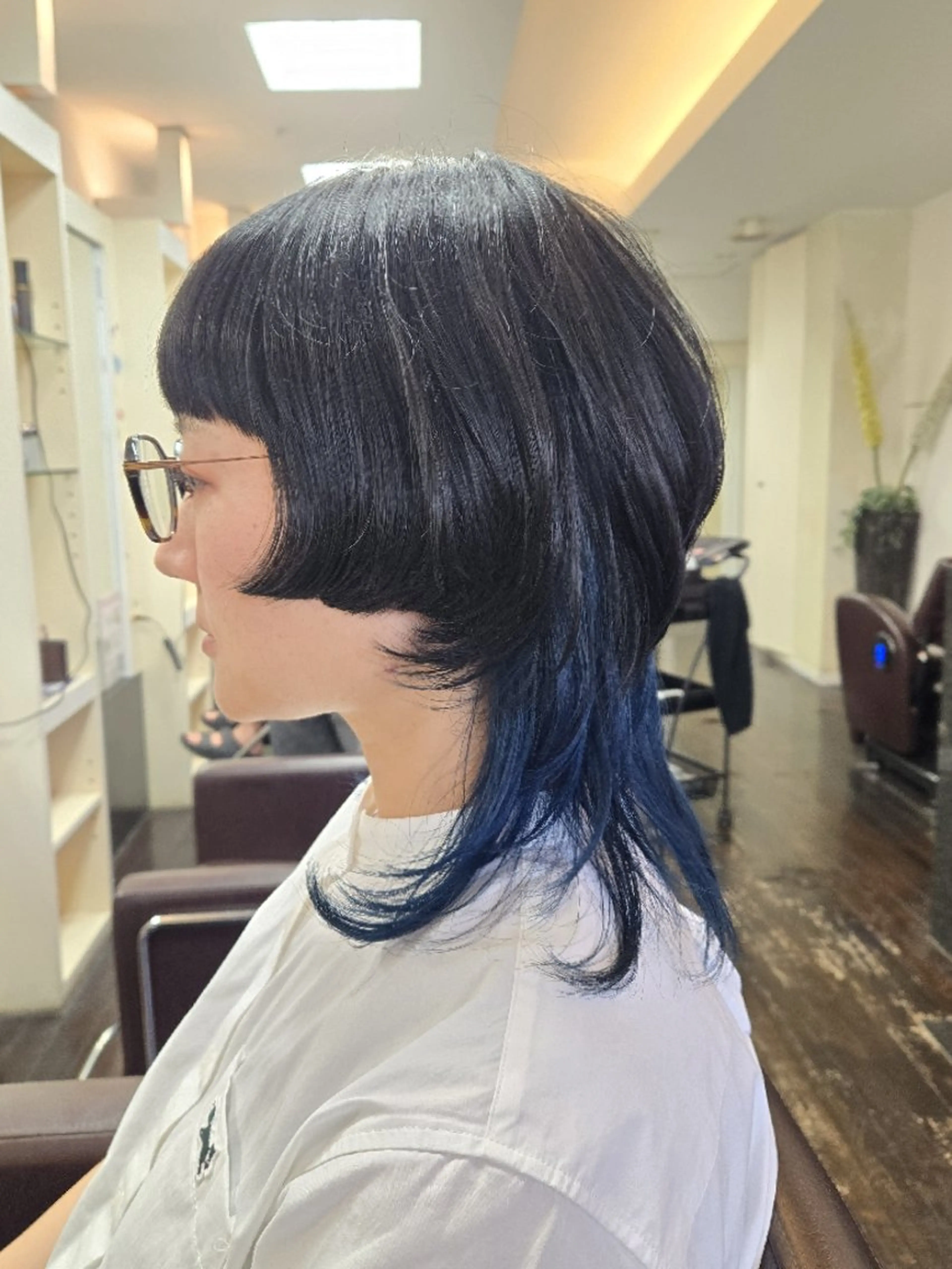 ショート カラー ブルーカラー ボブ ウルフカット ウルフボブ カット ヘアカラー 遠藤 史秋のヘアスタイル