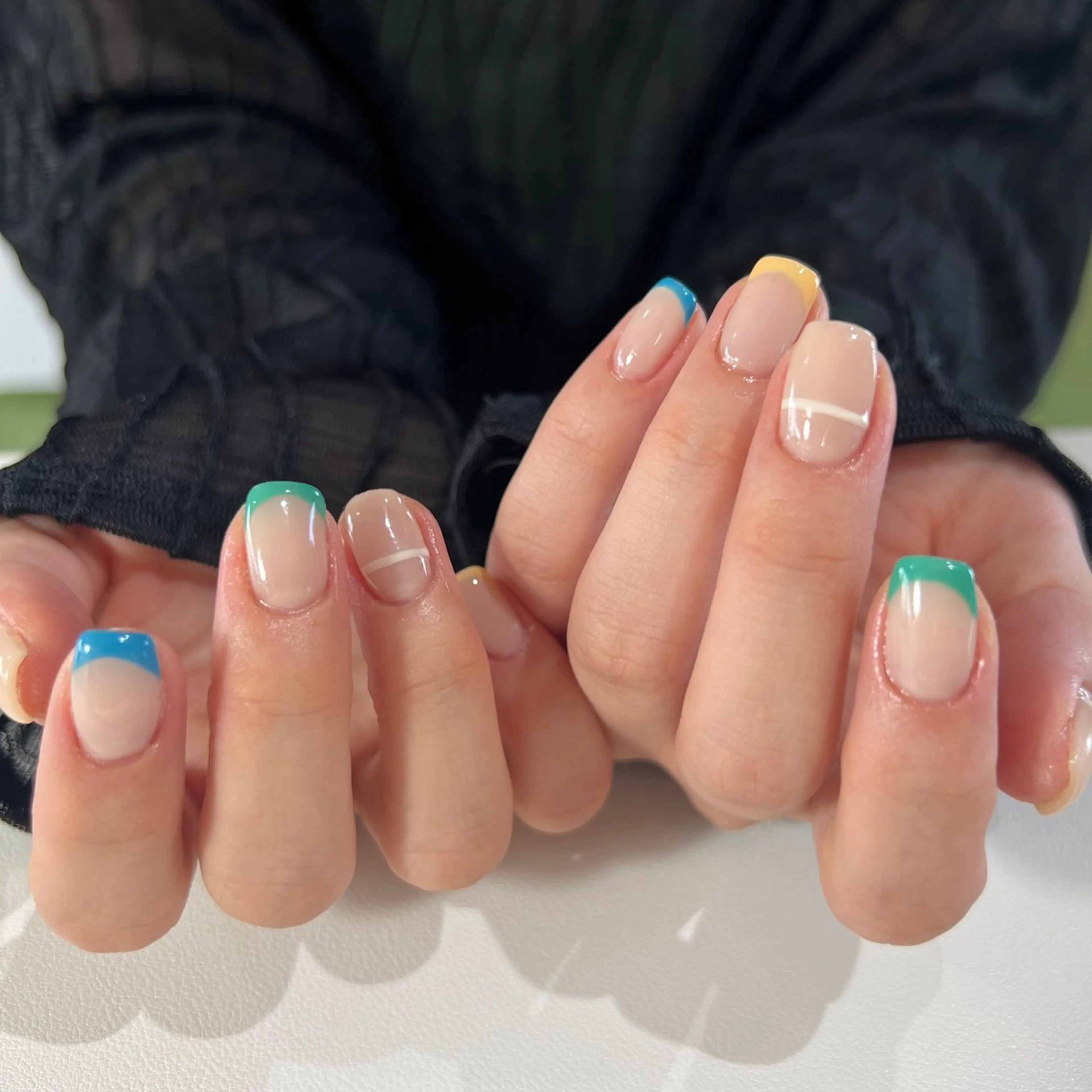 ネイル フレンチネイル ロイ ネイルのネイルデザイン