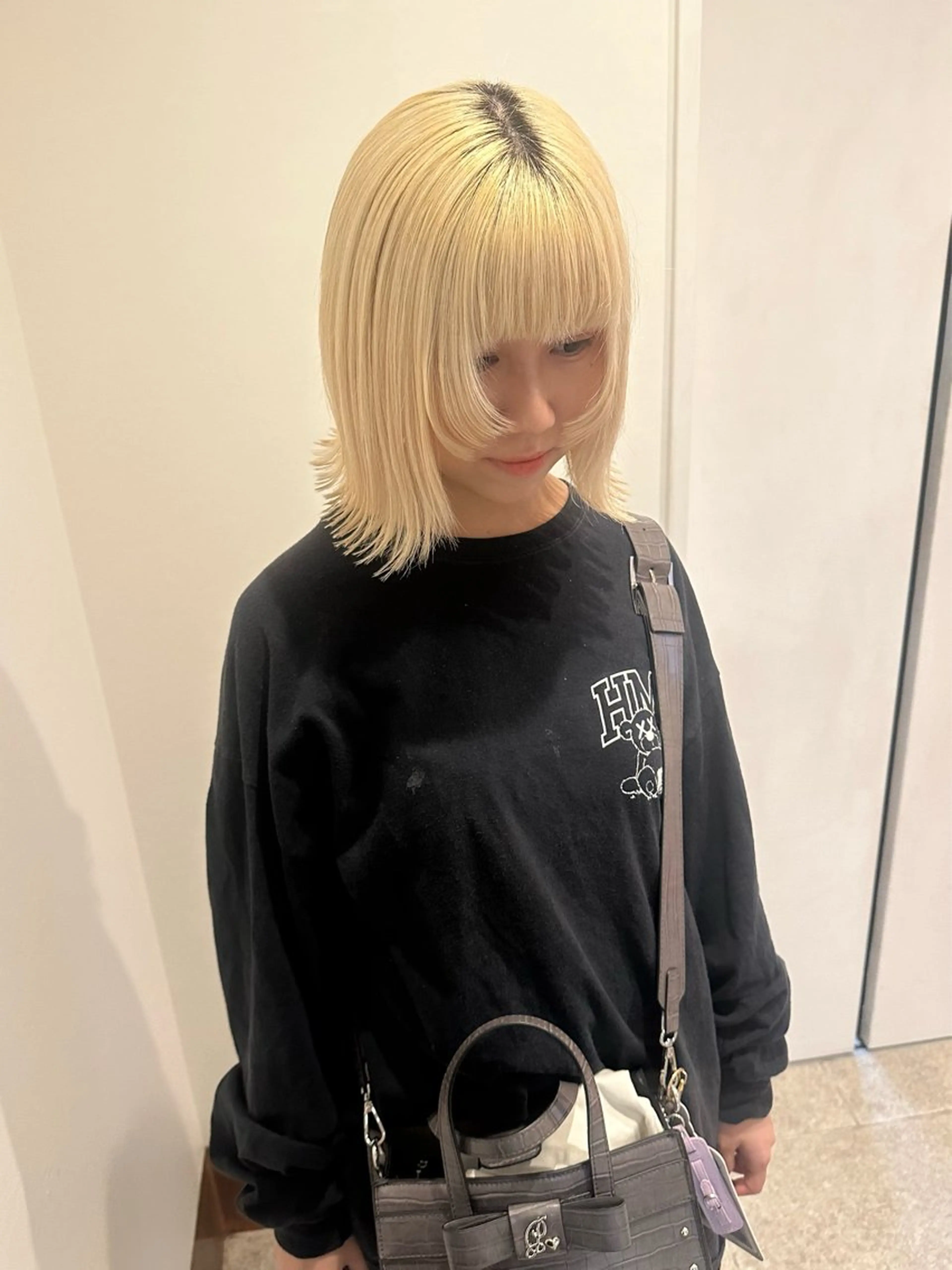 セミロング カラー ヘアアレンジ 顔周りカット himawari♡ 柔らかいカラーのヘアスタイル