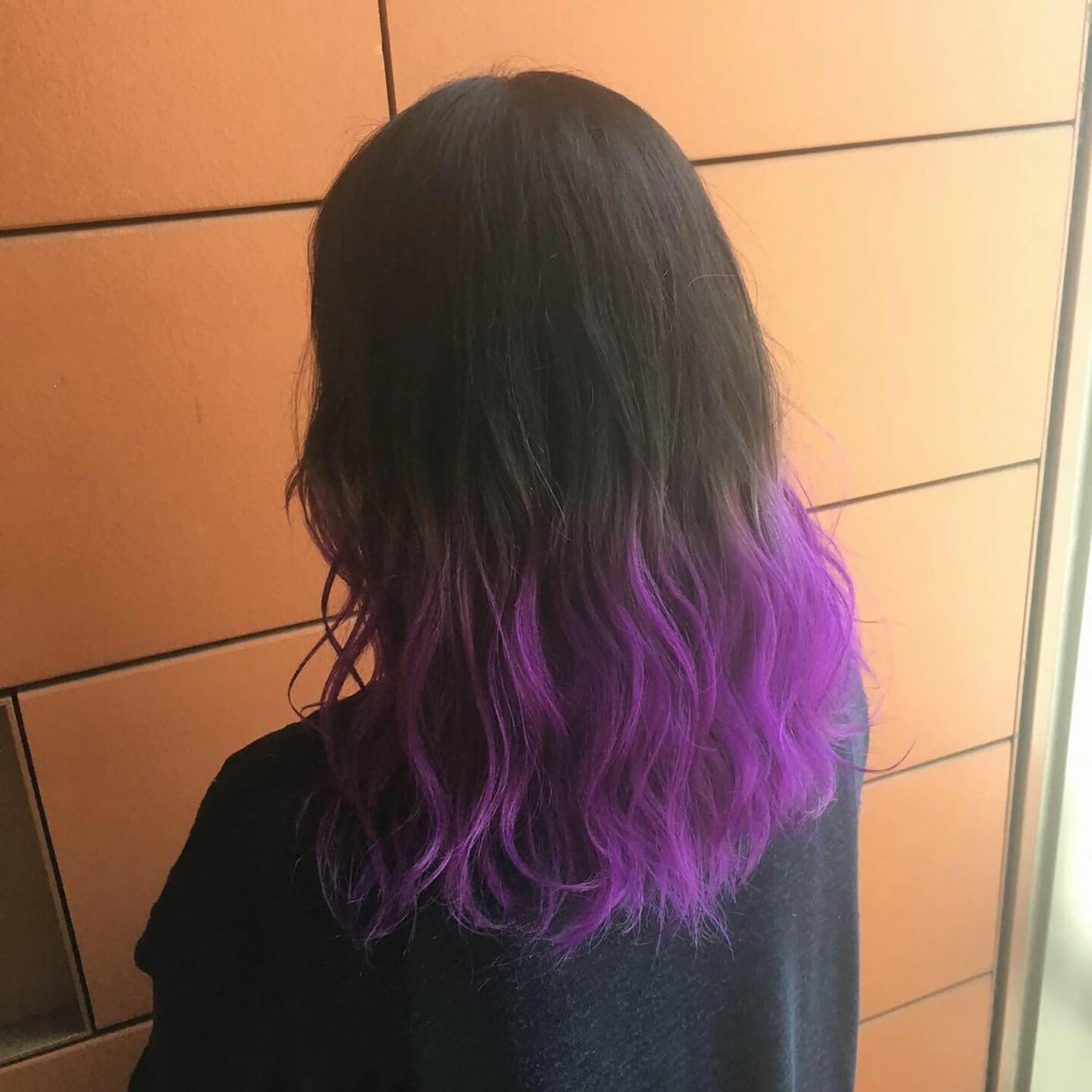 セミロング カラー グラデーションカラー ピンクカラー ピンクパープル パープルカラー カット ヘアカラー トリートメント Minori【ミノリ】所属・井手 孔介のヘアスタイル