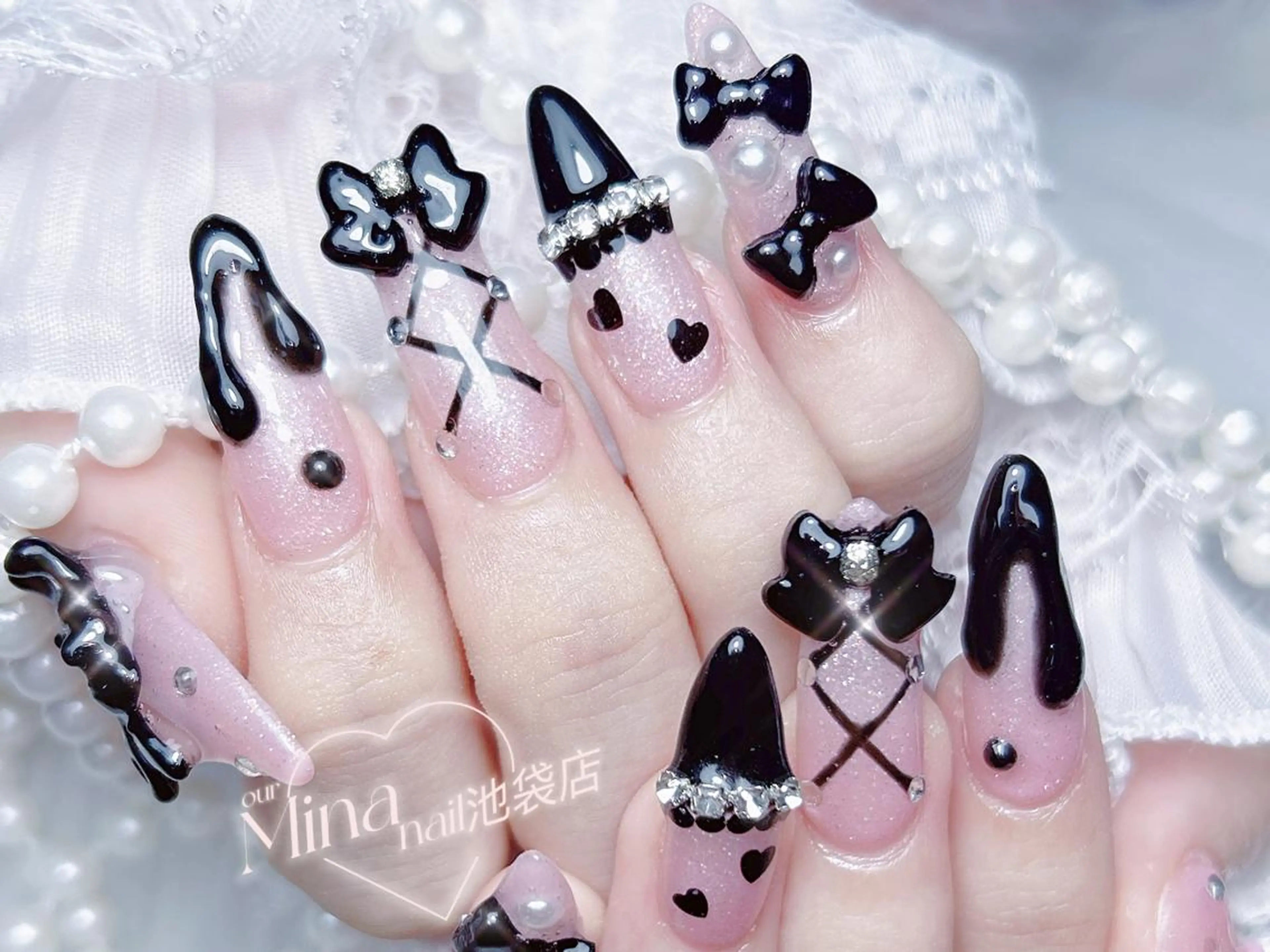 ネイル Rena🎀長さだし 専門🫧のネイルデザイン