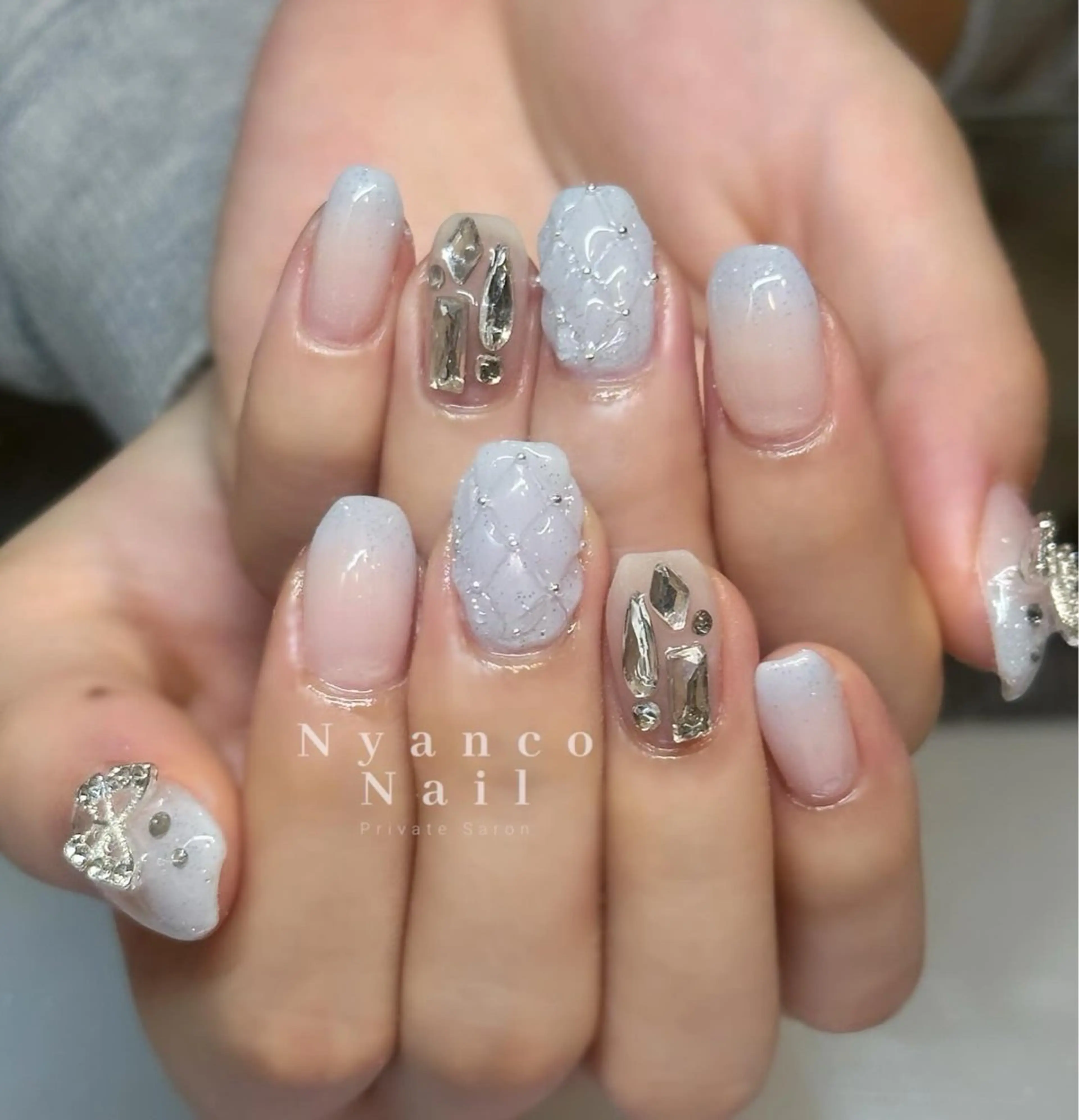 ネイル フラッシュネイル ジェルネイル グラデーション キラキラネイル ラメ(グリッター) Nyanco Nailのネイルデザイン