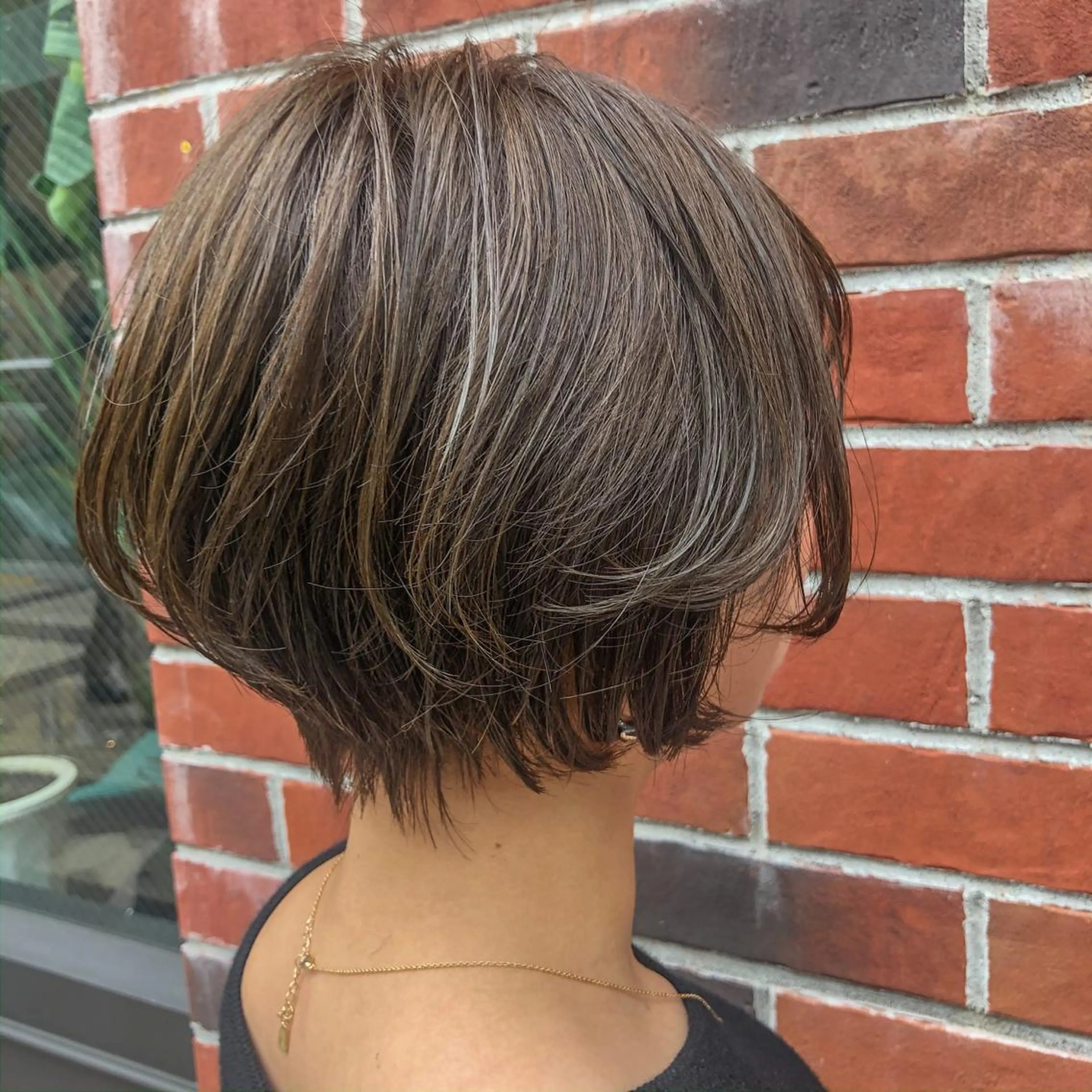 ショート ioe 茶屋町のヘアスタイル