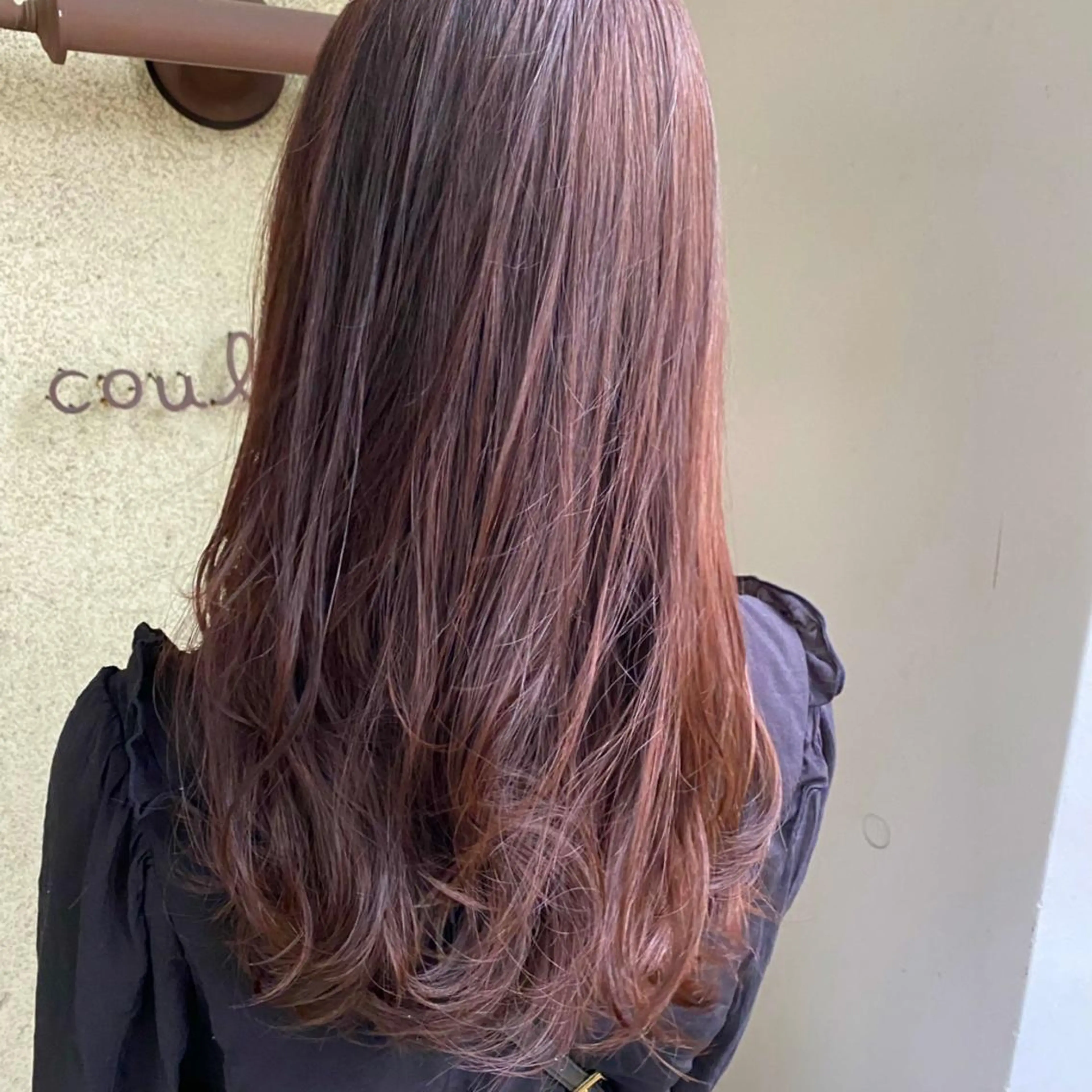セミロング カラー ブラウンカラー ピンクカラー ピンクブラウン couleur所属・田中 恭子のヘアスタイル