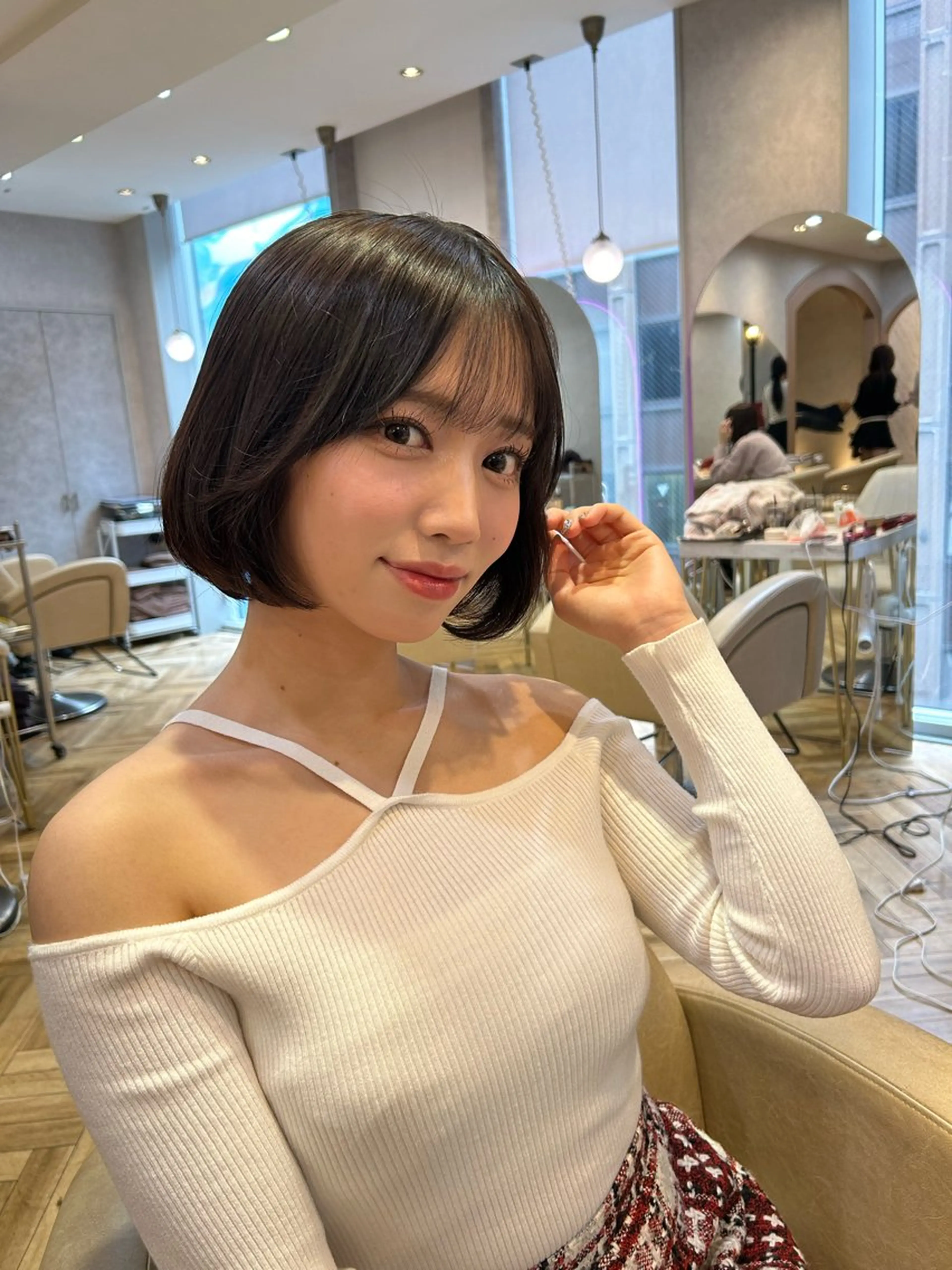 ミディアム ボブ 銀座🇰🇷韓国ボブ 🧡巻ける縮毛/せんのヘアスタイル