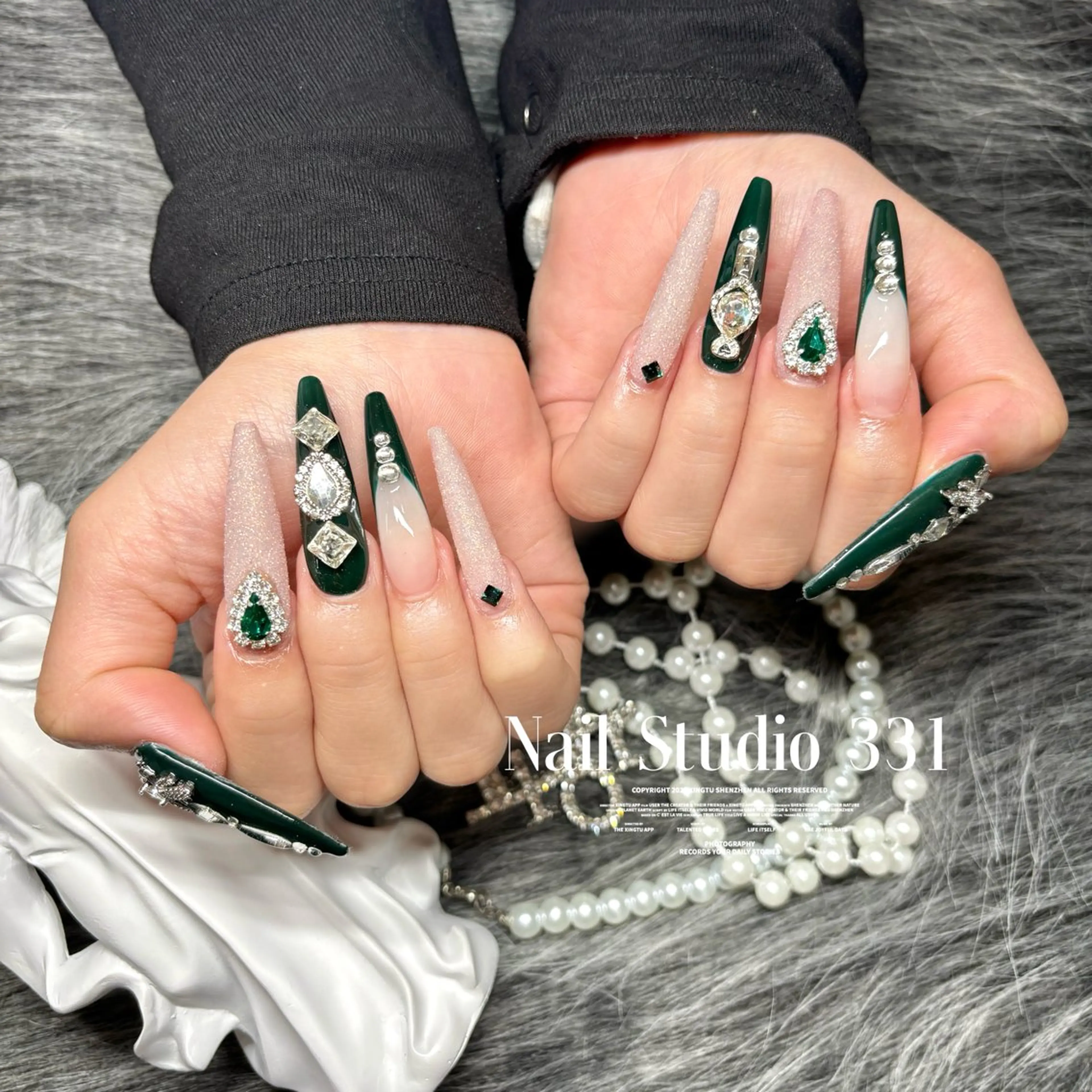 ネイル ロングネイル ワンホンネイル ハンドネイル Nail Studio 331のネイルデザイン