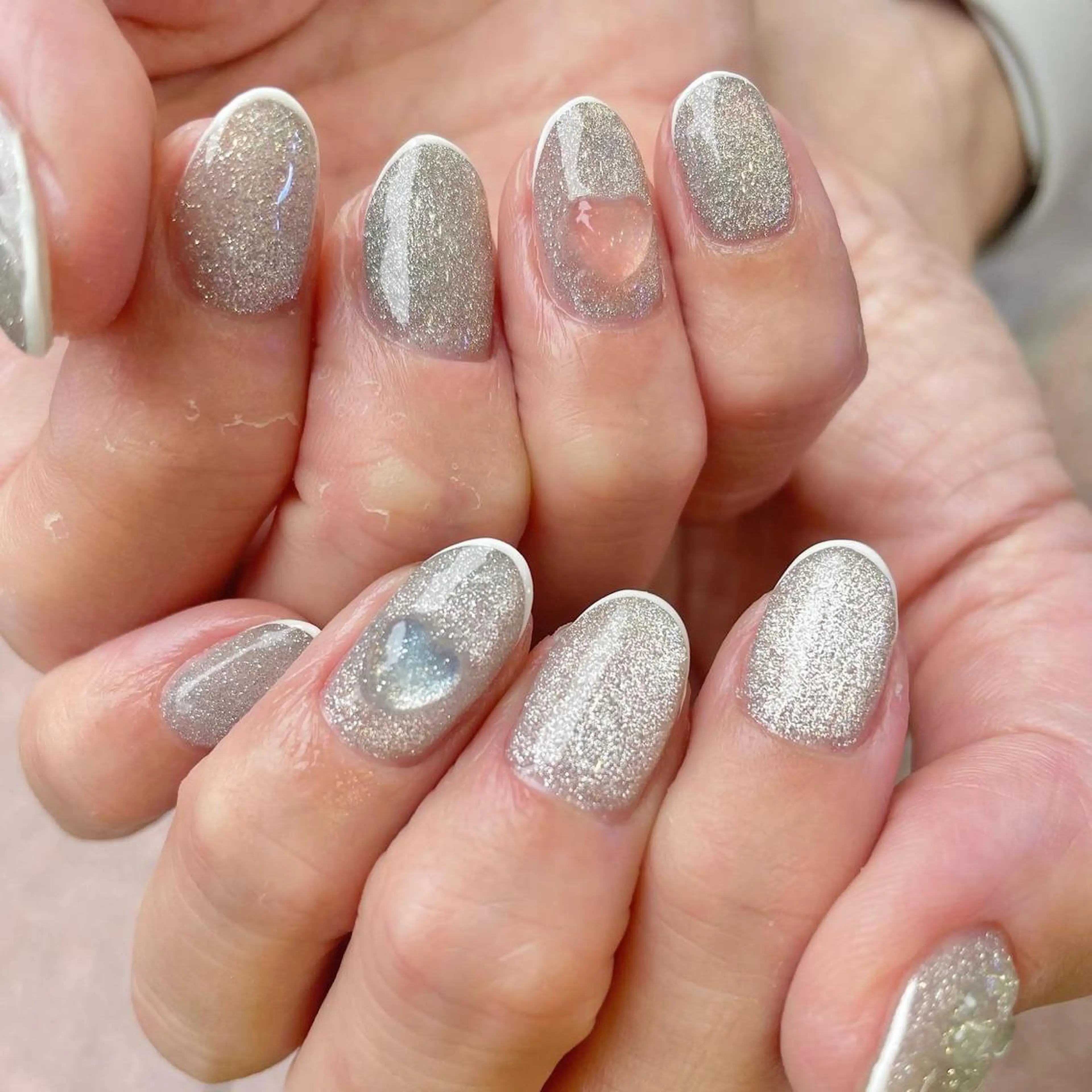 ネイル ハンドネイル Ash関内ネイリスト 荒木晴香のネイルデザイン
