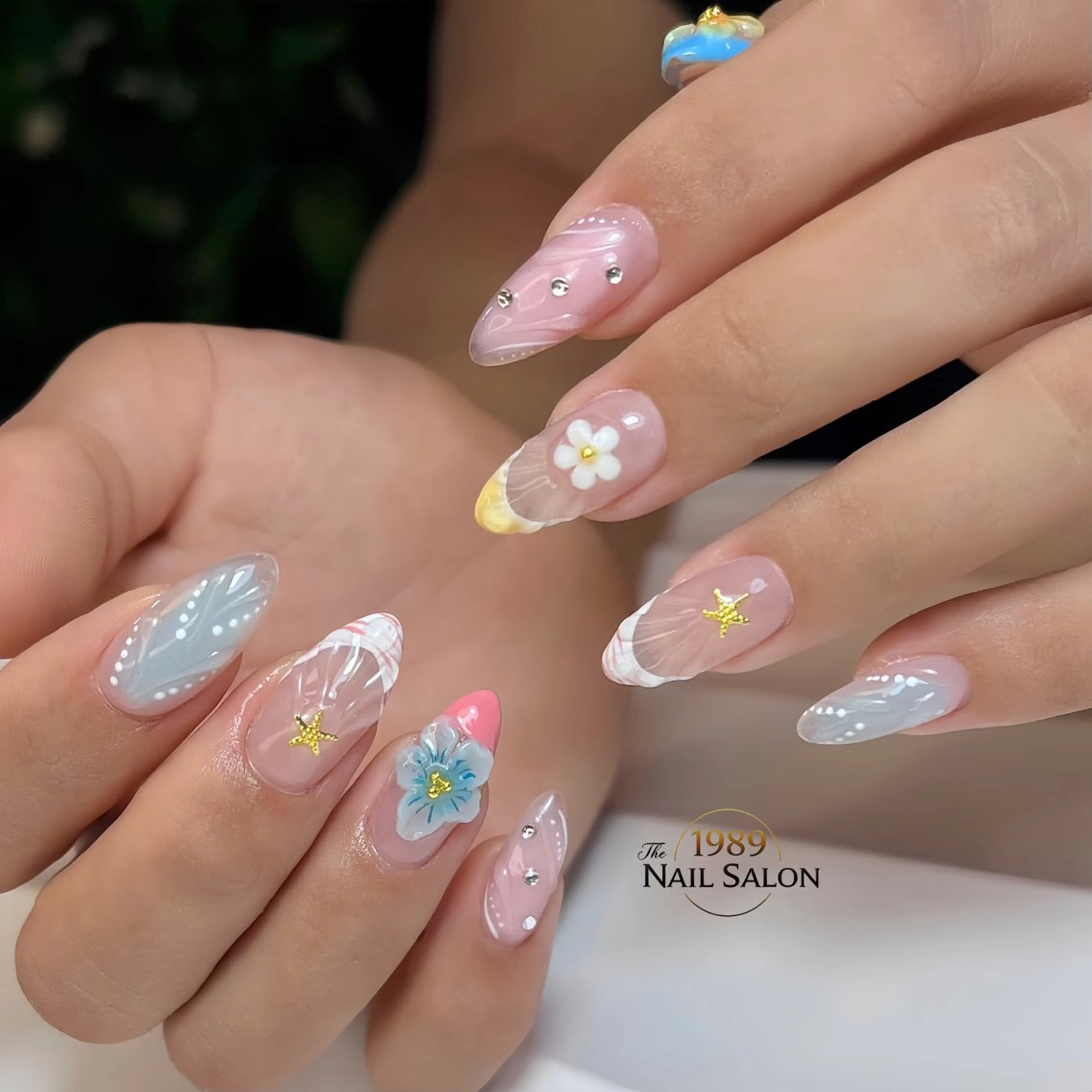 ネイル ハンドネイル The 1989 Nail Salonのネイルデザイン