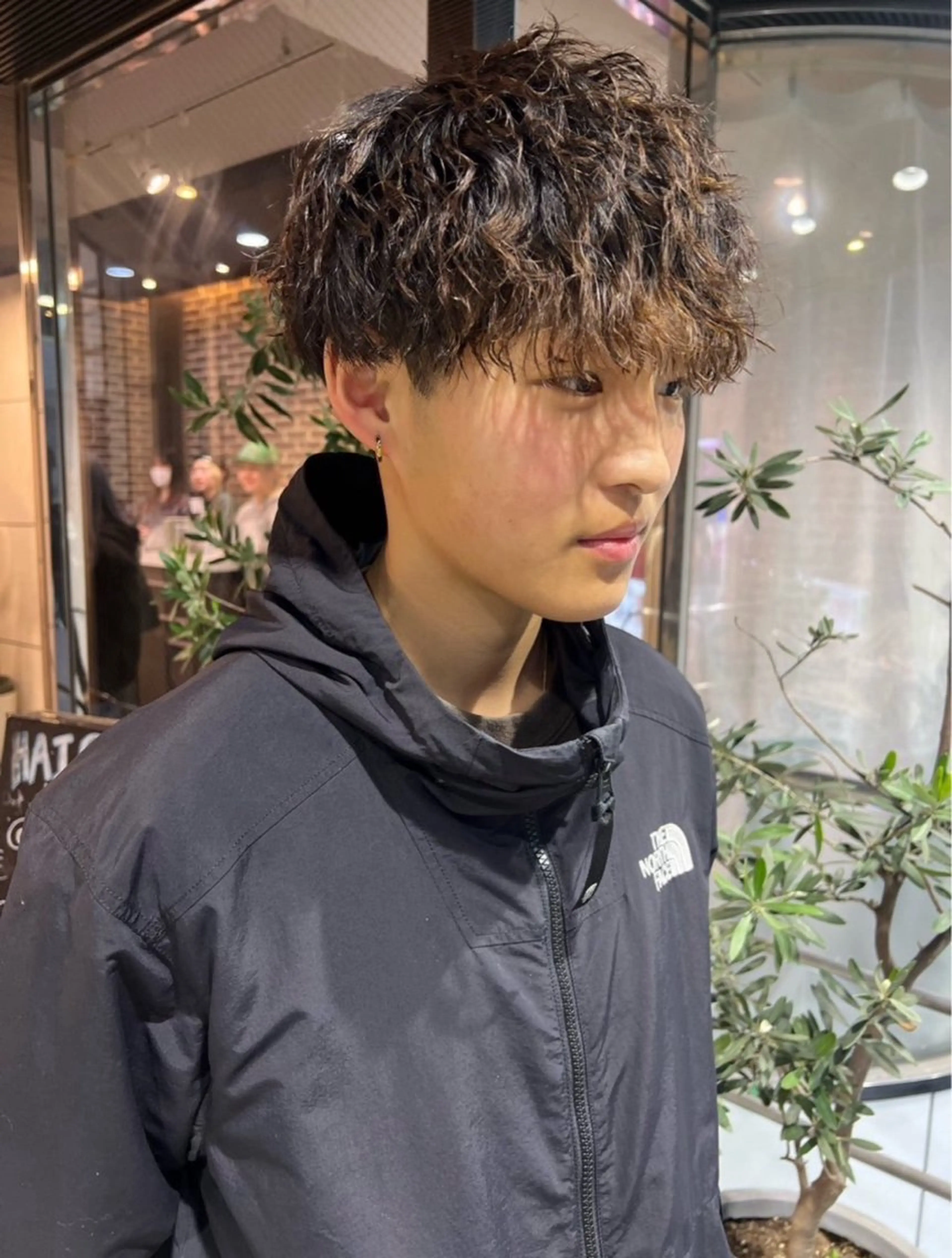 ショート パーマ ツイストスパイラルパーマ スパイラルパーマ カット パーマ トリートメント ヘッドスパ ヘアセット 似合わせカット パーマ/コトミ🐸のヘアスタイル