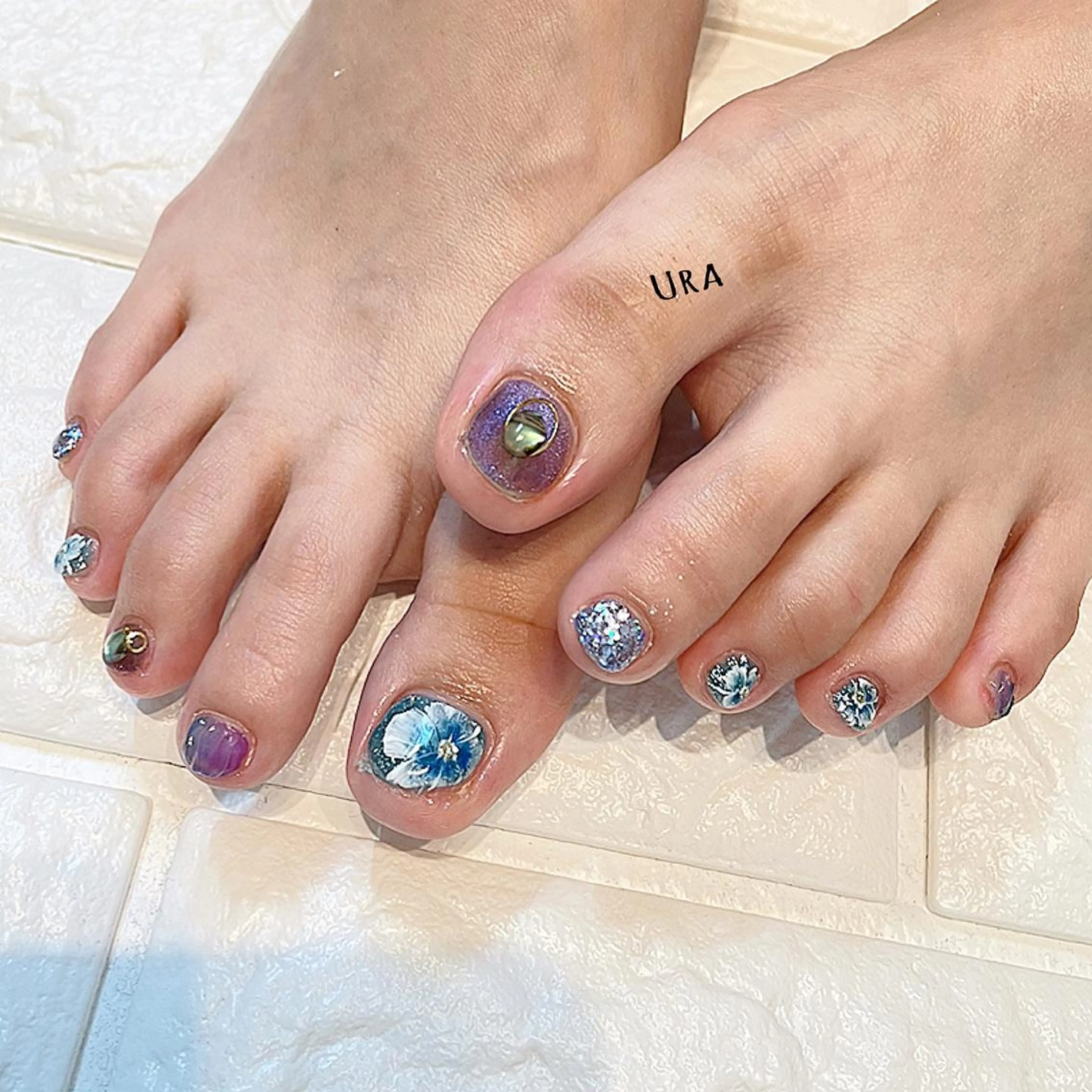 ネイル UrakoNail 《nail》のネイルデザイン