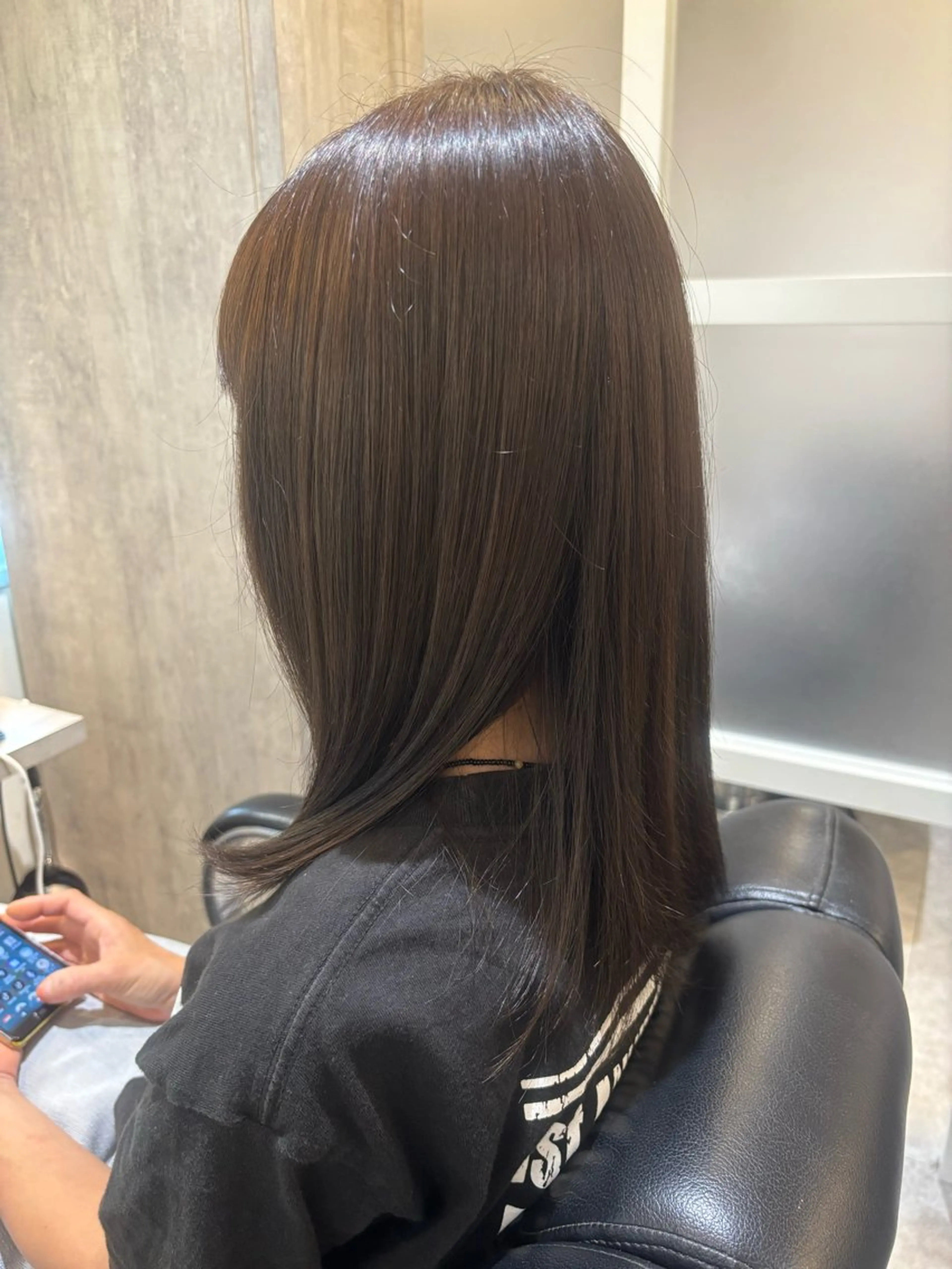 セミロング ヘアカラー ヤナドリ ヒトミのヘアスタイル