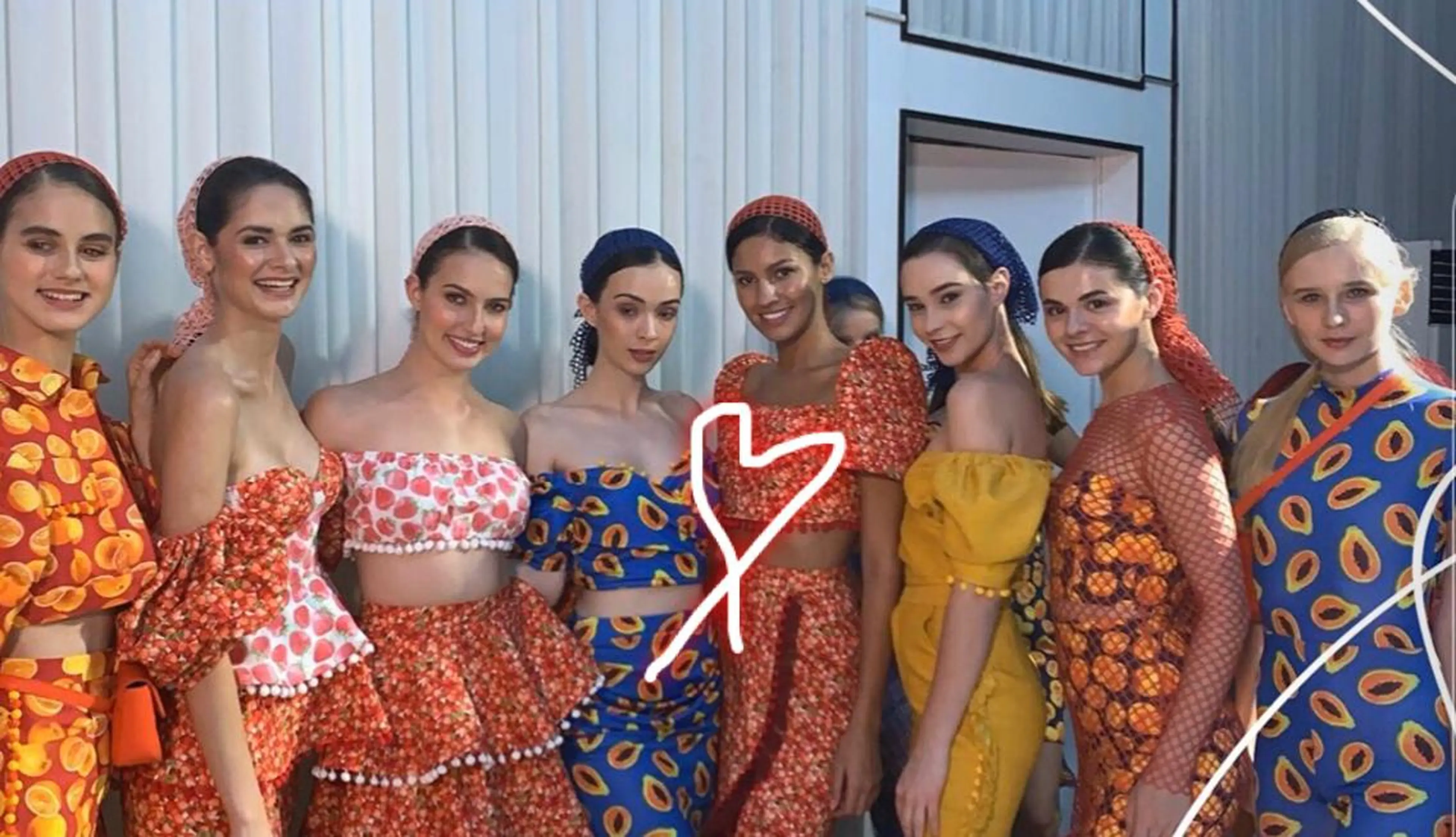 ミディアム カット ヘアカラー トリートメント トップスタイリスト 江口 稜亮のヘアスタイル