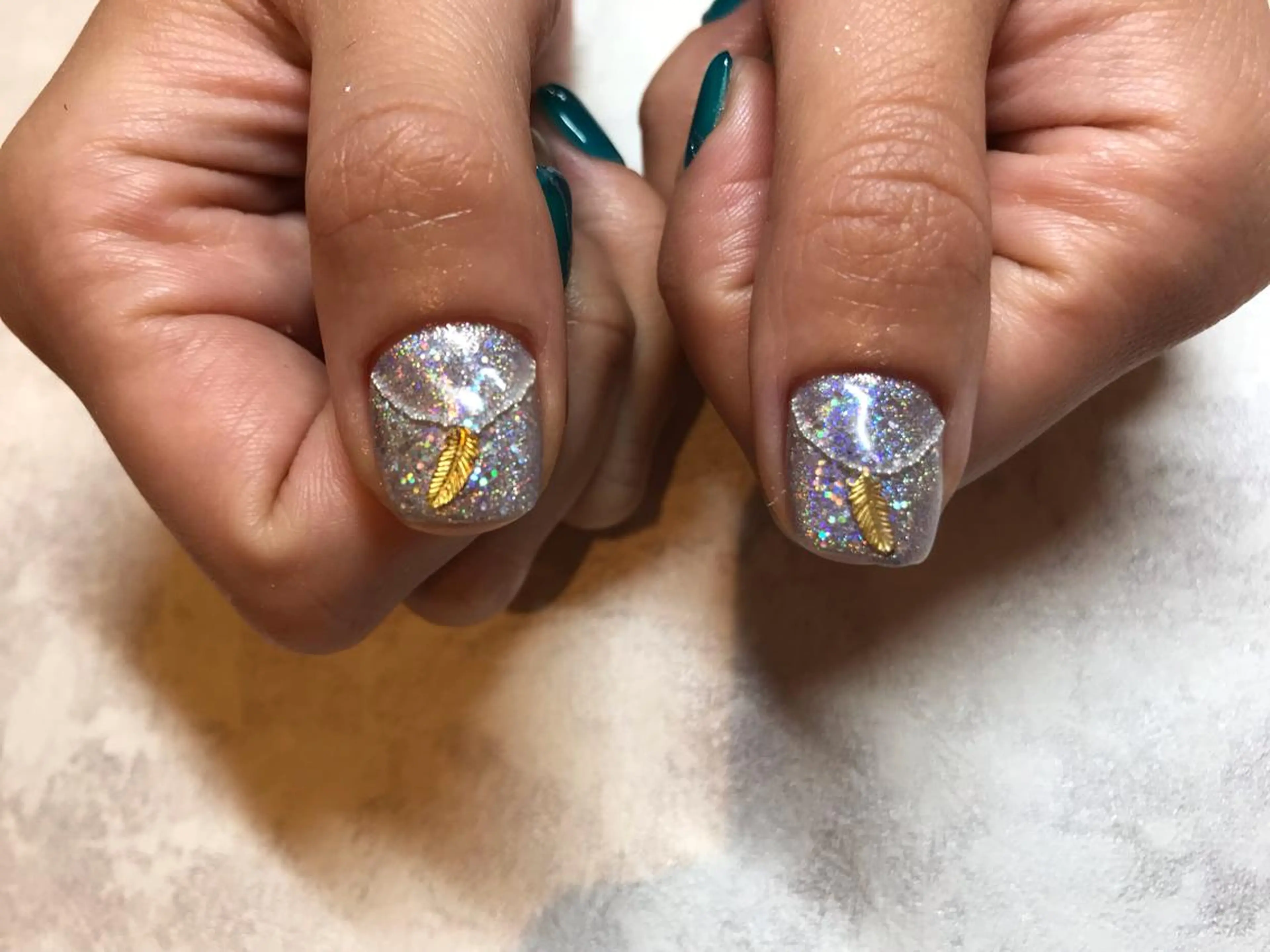 ネイル ゴールド シルバー nail salon　Natural Cure所属・平井 彩香のネイルデザイン