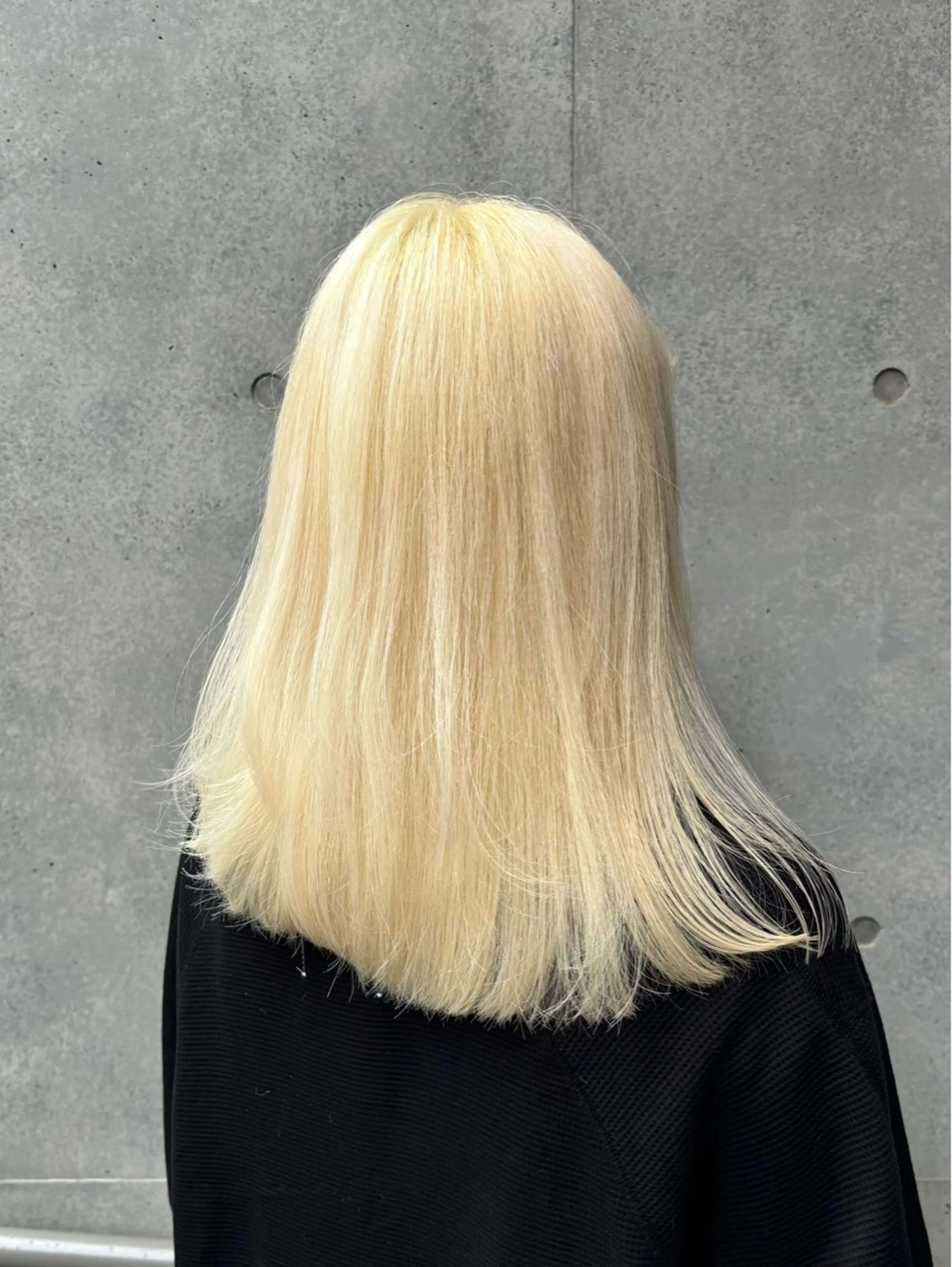 セミロング カラー ヘアカラー 垢抜けカラー kira🌛のヘアスタイル