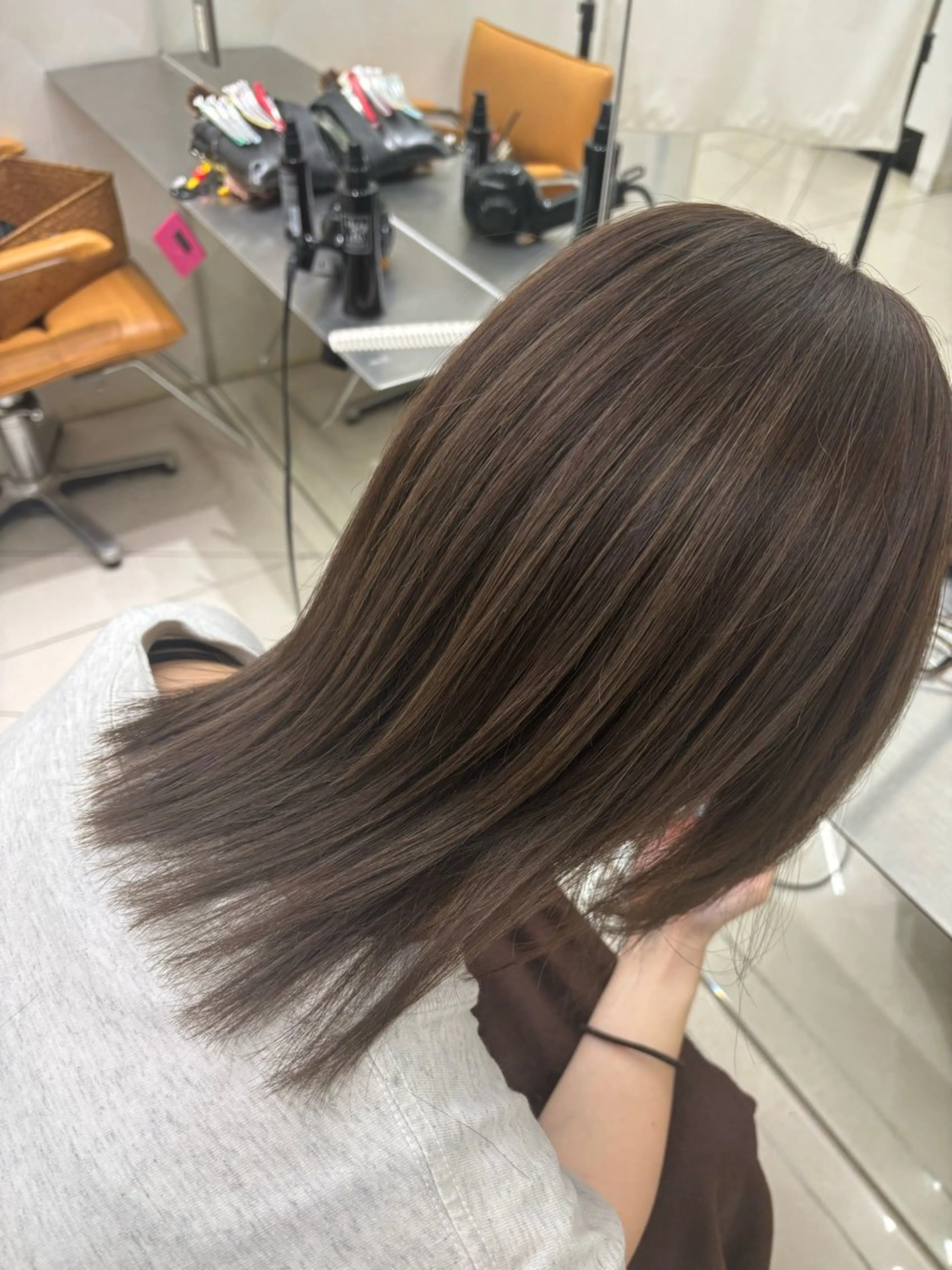 セミロング カラー ヘアカラー 〖カラー特化型✨️〗 さとうあやめのヘアスタイル