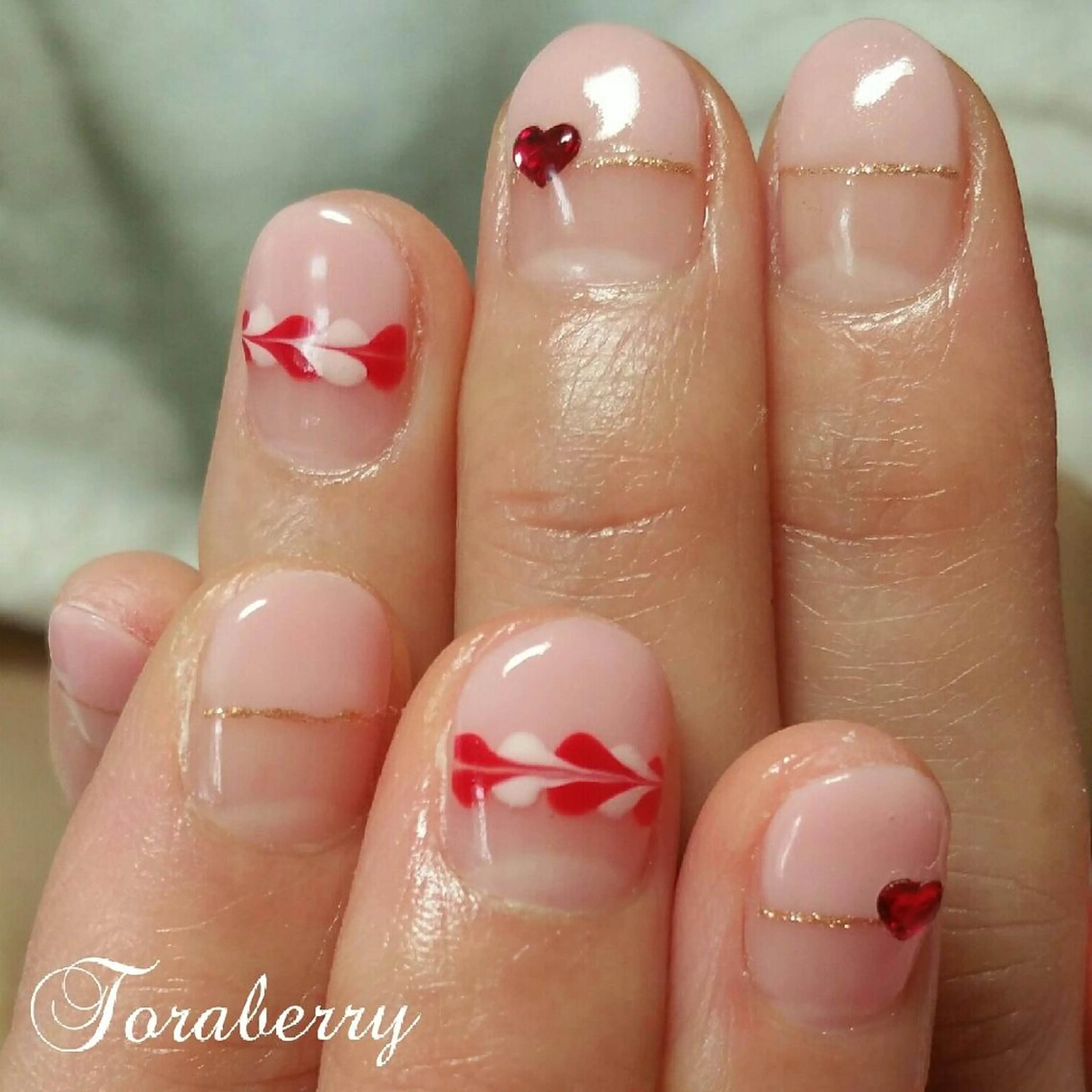 ネイル ハート ピーコックネイル ネイリスト なつみのネイルデザイン