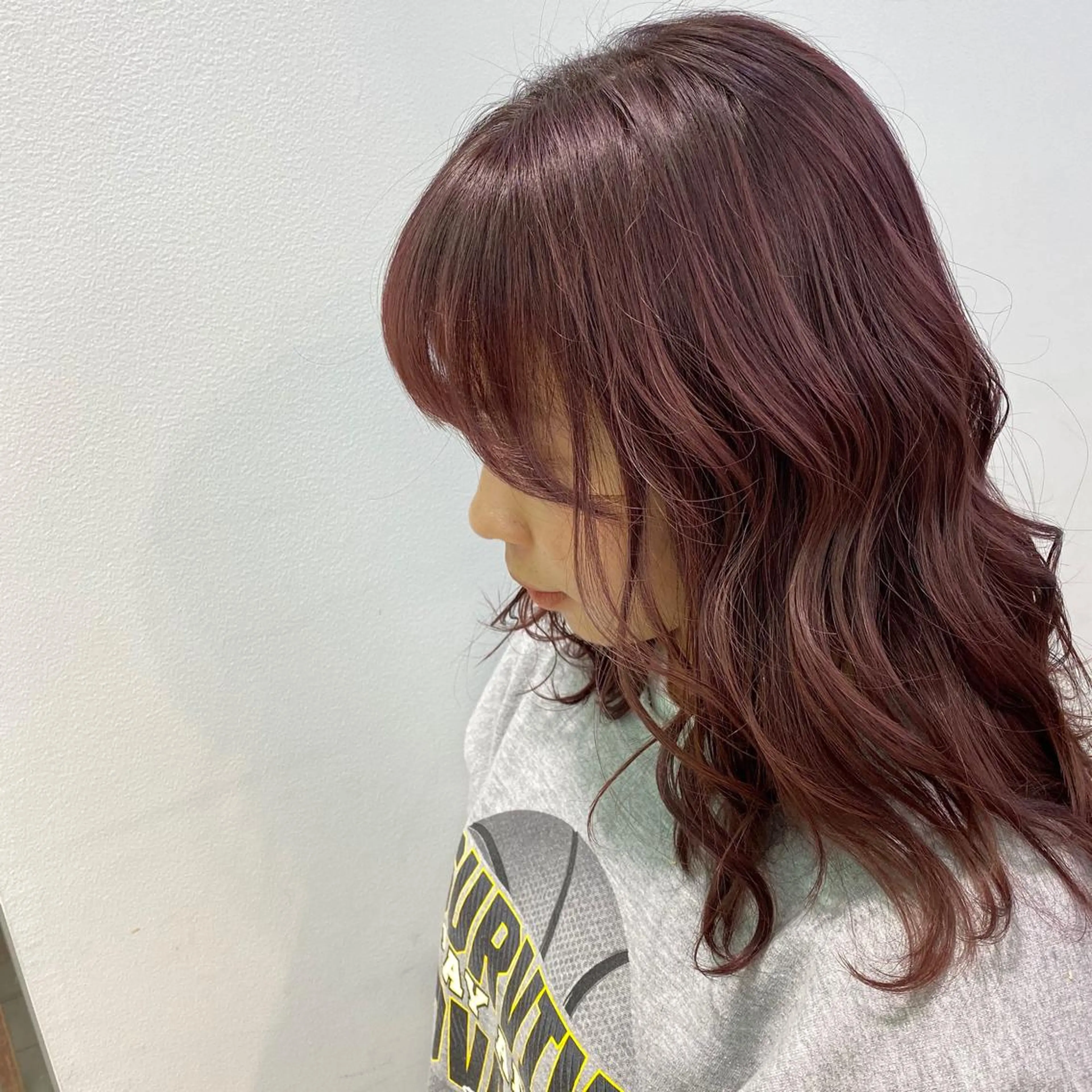 ロング カラー Uni.(ユニ)所属・渡邊 唯のヘアスタイル