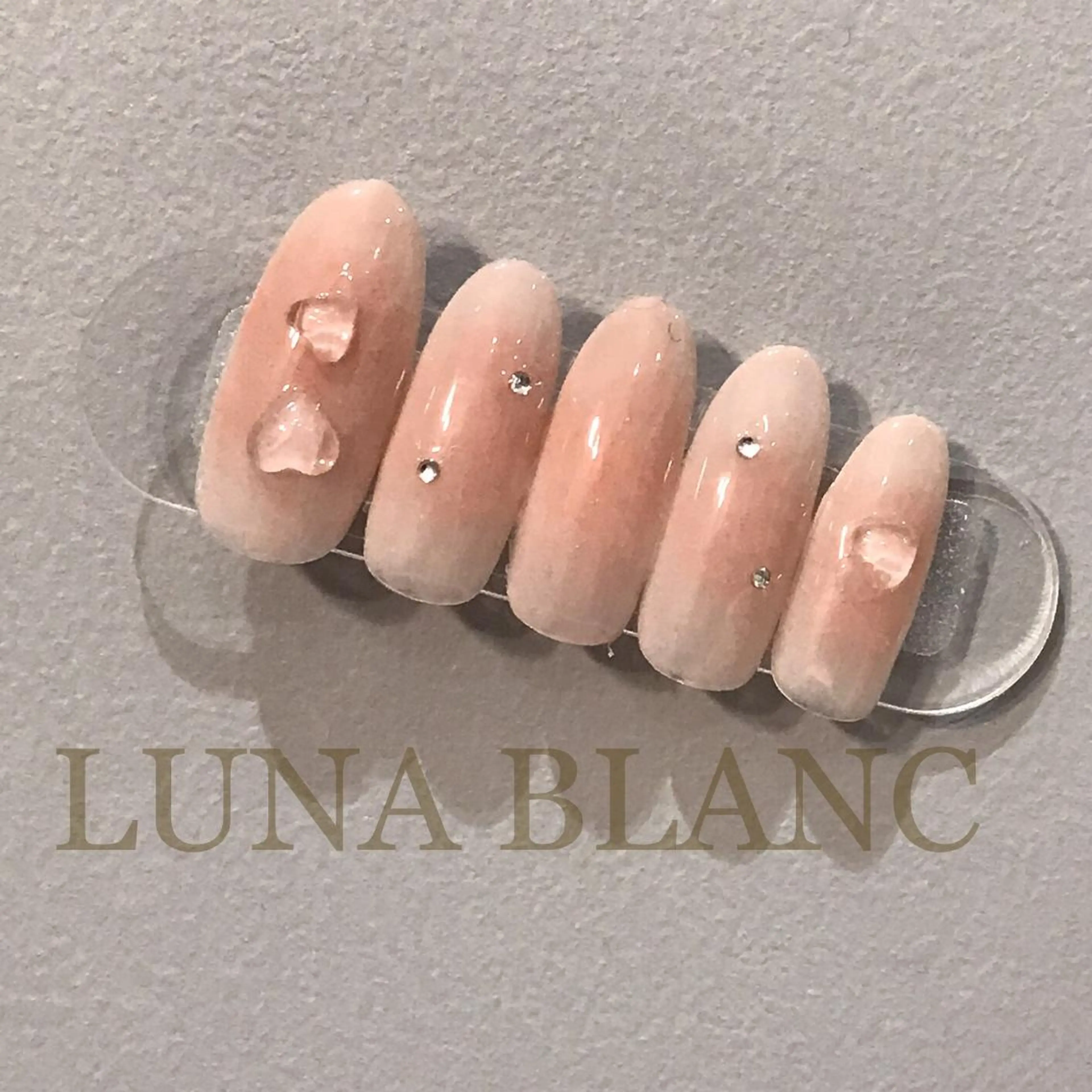 ミディアム ハンドネイル nail LUNA BLANCのネイルデザイン