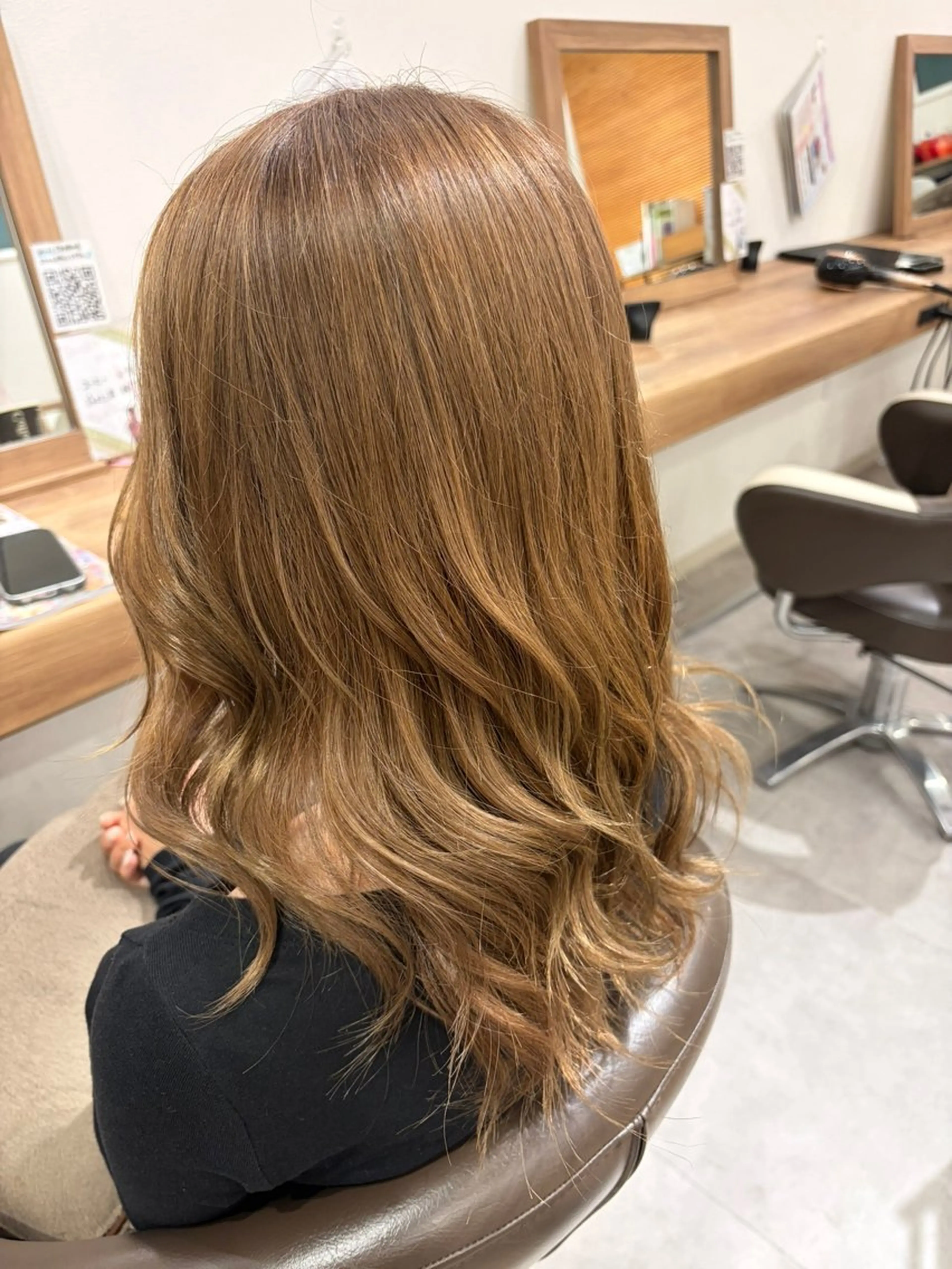 カラー ブリーチ ヘアカラー 鈴木 陽菜のヘアスタイル