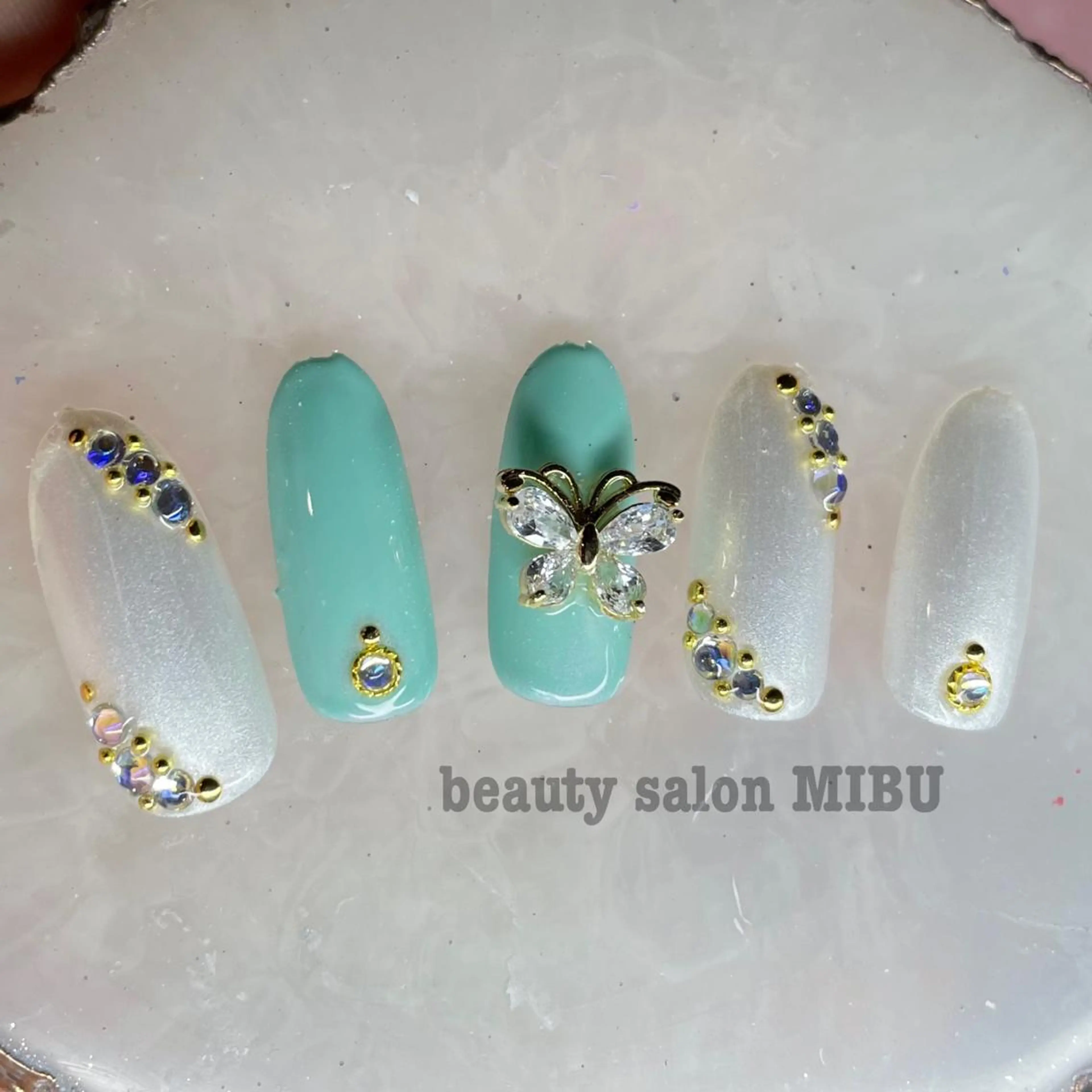 ネイル Sunny.Roa fujiのネイルデザイン